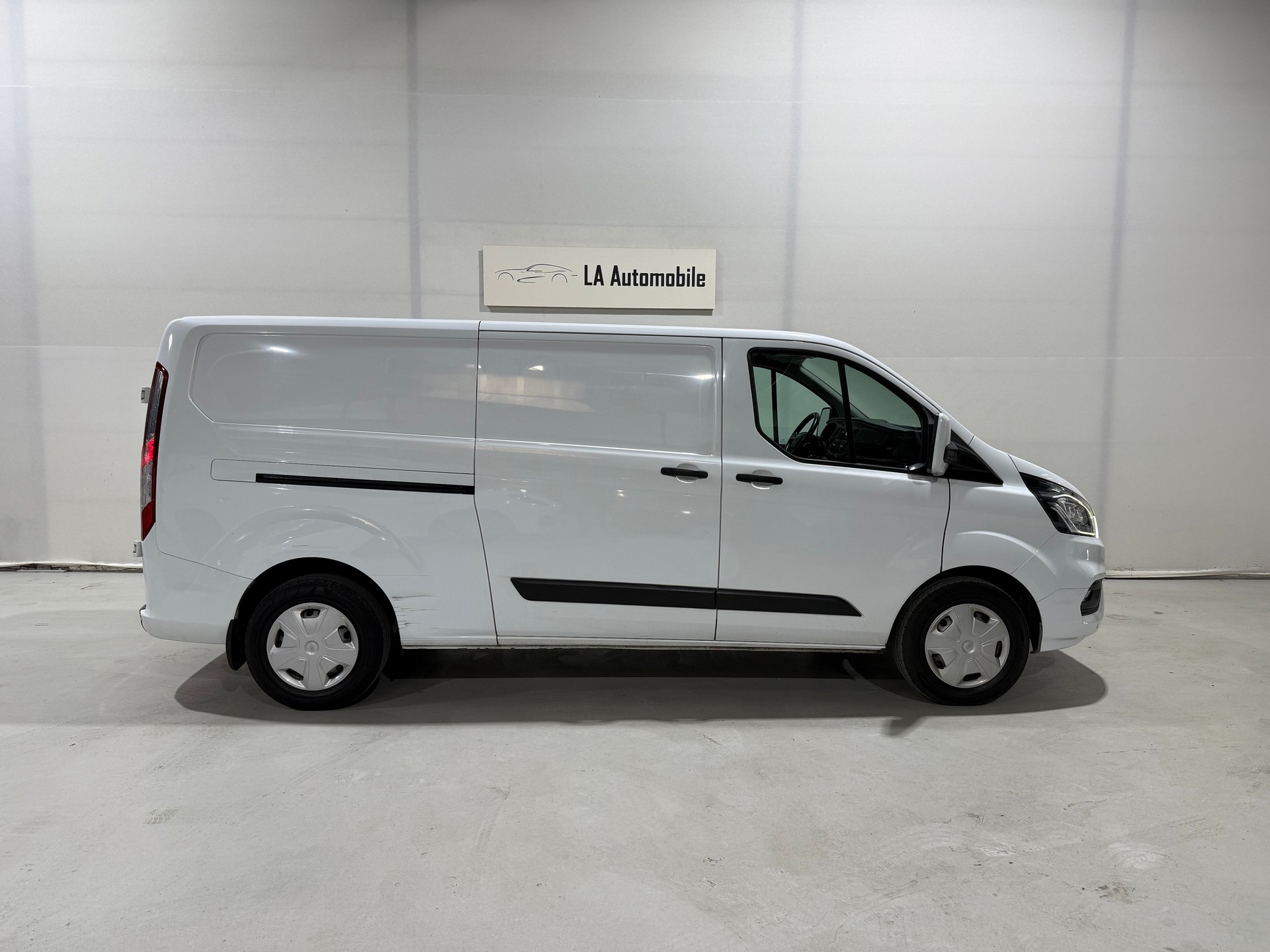 FORD Transit Custom Van 320 L2H1 Trend Sortimo-image-6