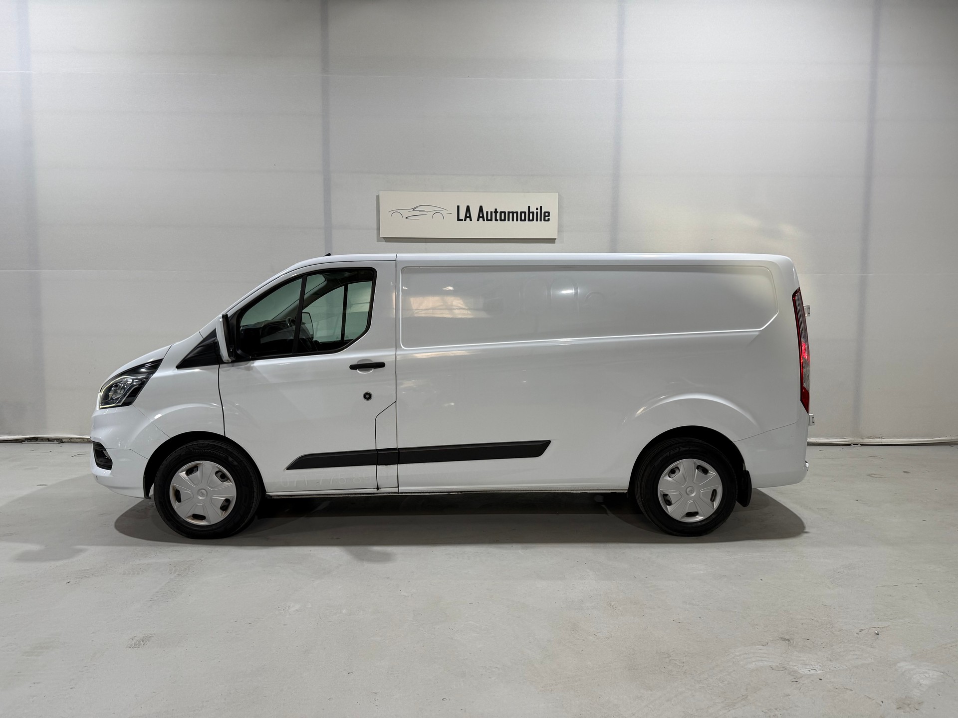 FORD Transit Custom Van 320 L2H1 Trend Sortimo-image-2