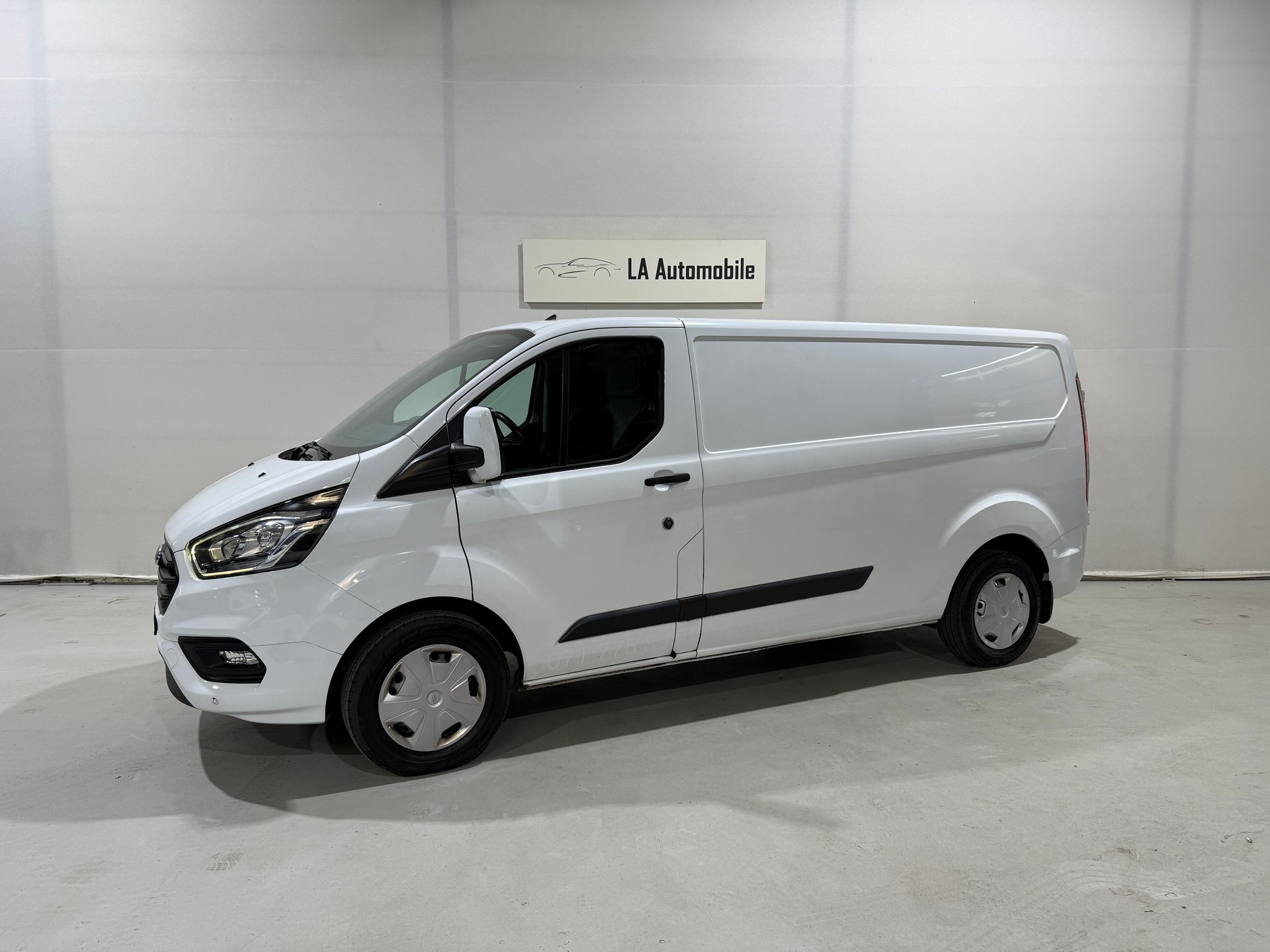 FORD Transit Custom Van 320 L2H1 Trend Sortimo-image-1