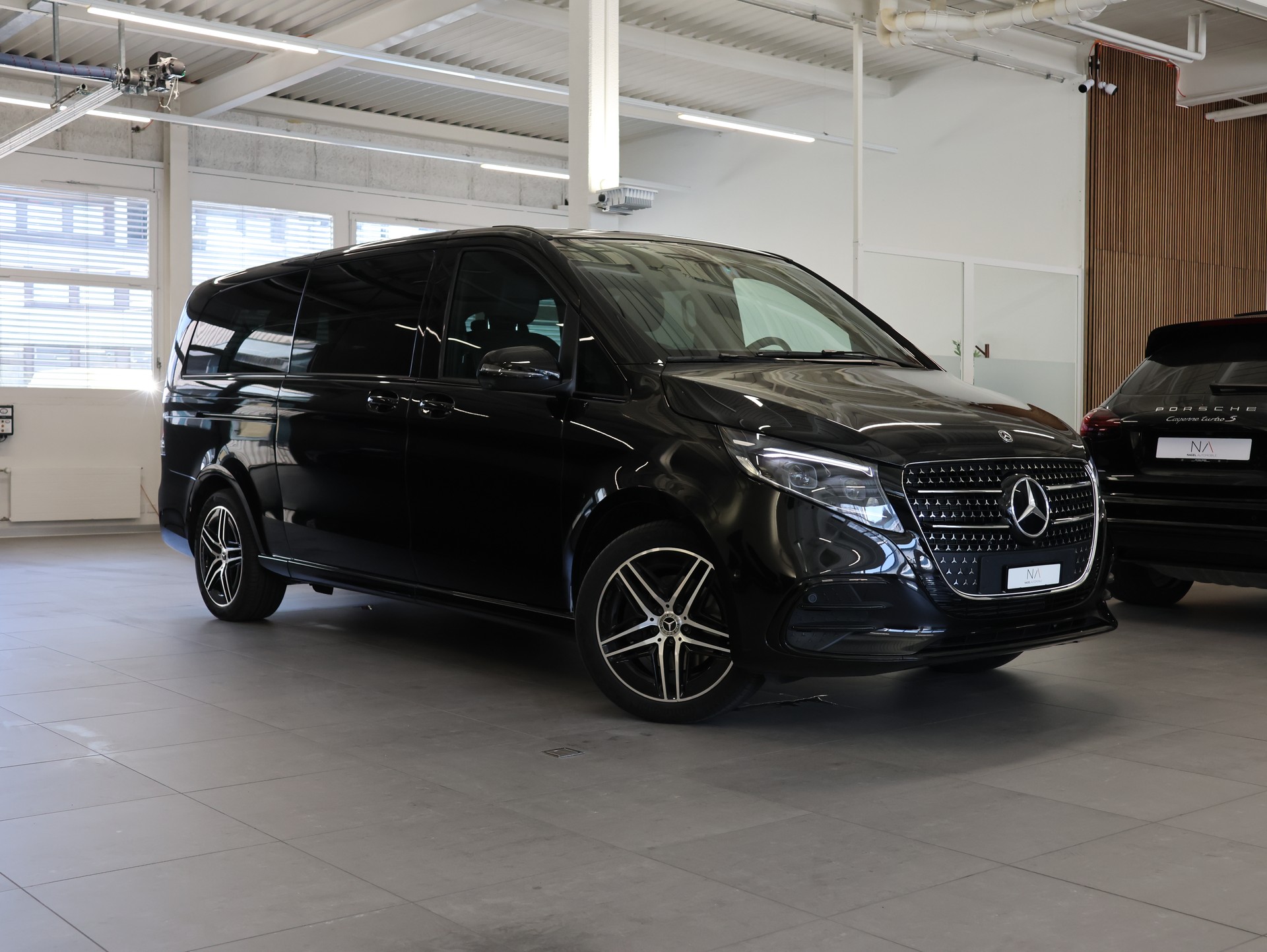 MERCEDES-BENZ V 300 d lang 4Matic Swiss Edition 9G-Tronic *Vollausstattung* *Werksgarantie*