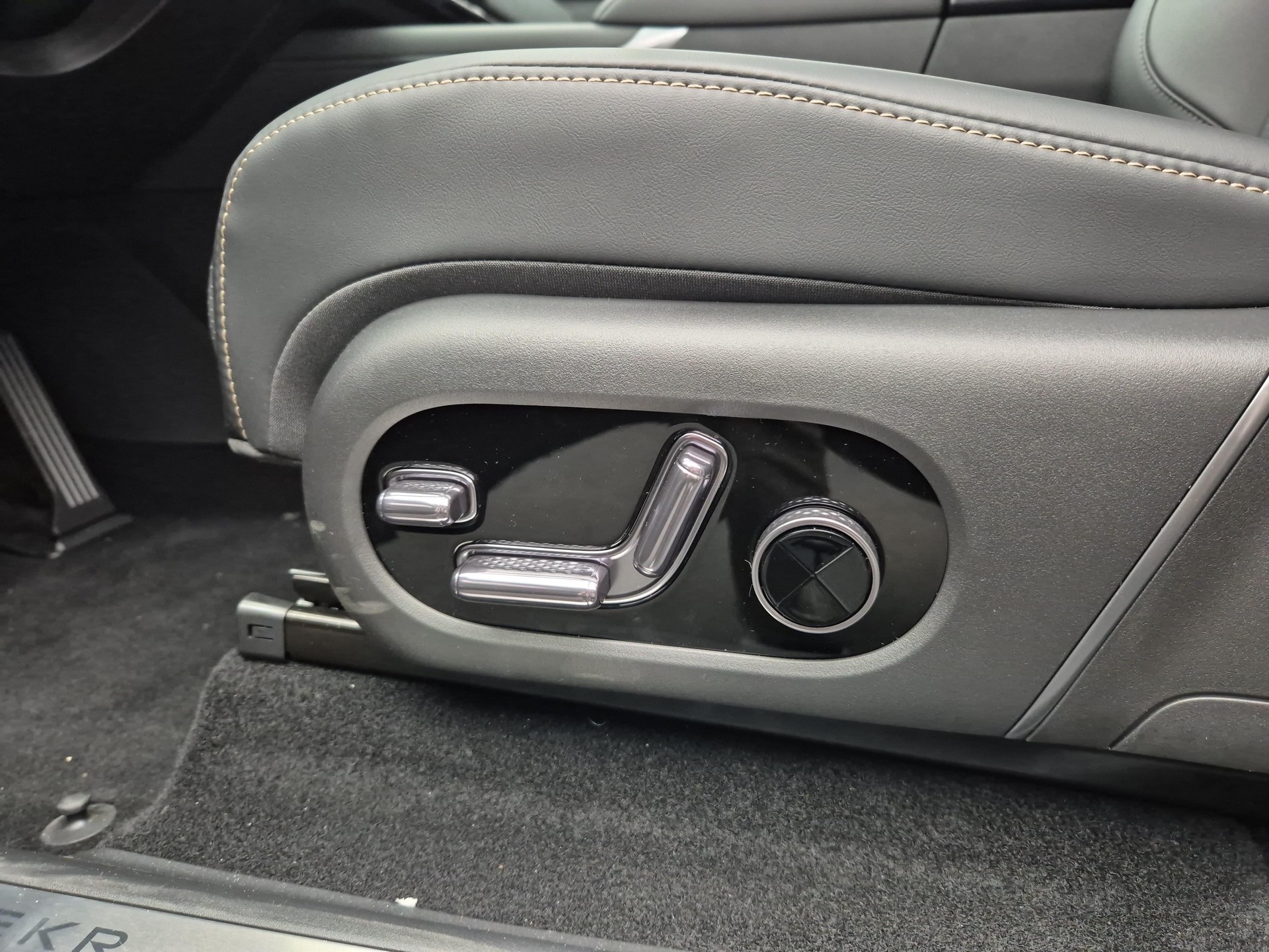 ZEEKR 7X Privilege AWD - ab 1.29% Leasing-image-16