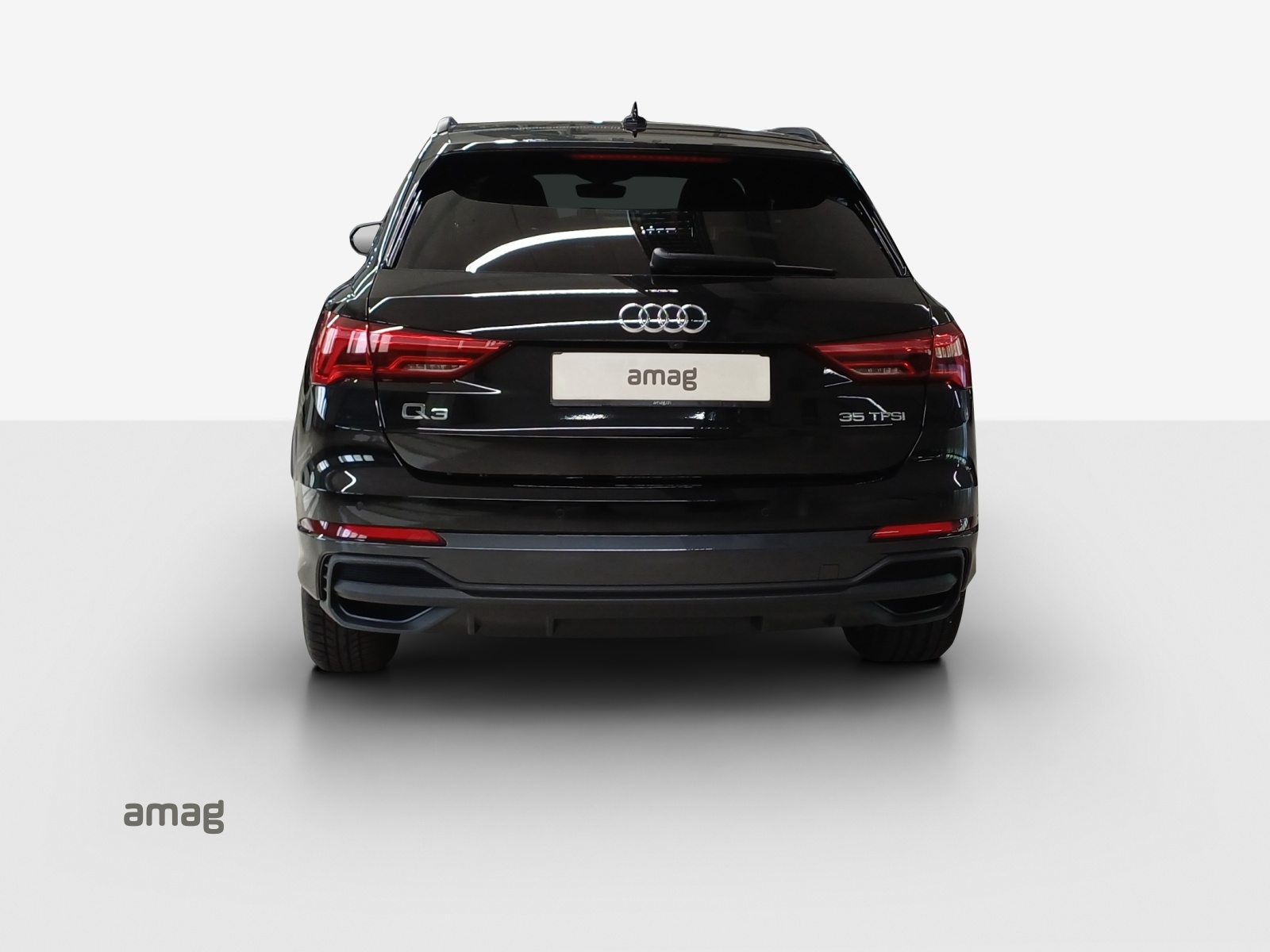AUDI Q3 35 TFSI S line Attraction S-tronic-image-3