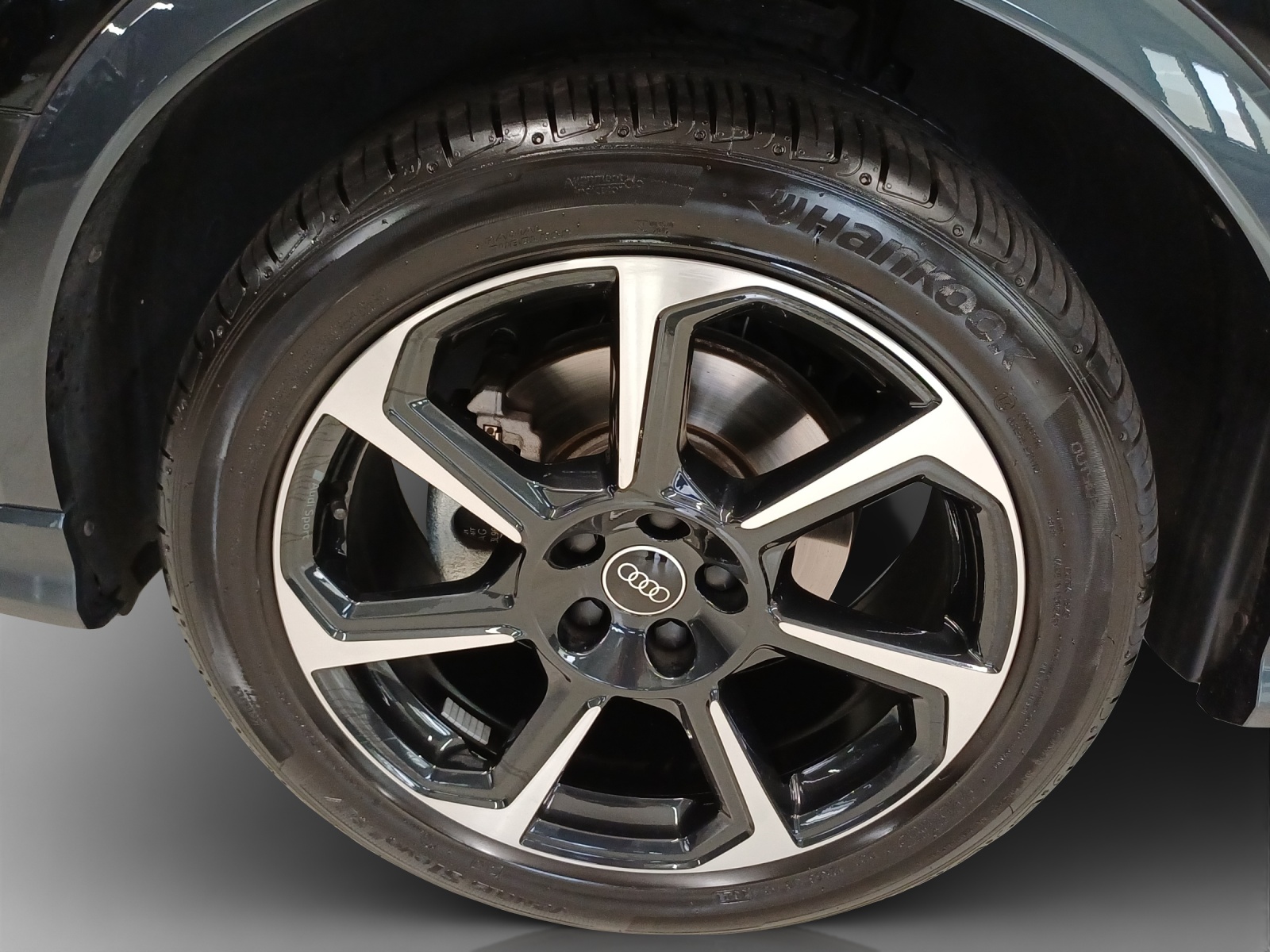 AUDI Q3 35 TFSI S line Attraction S-tronic-image-13
