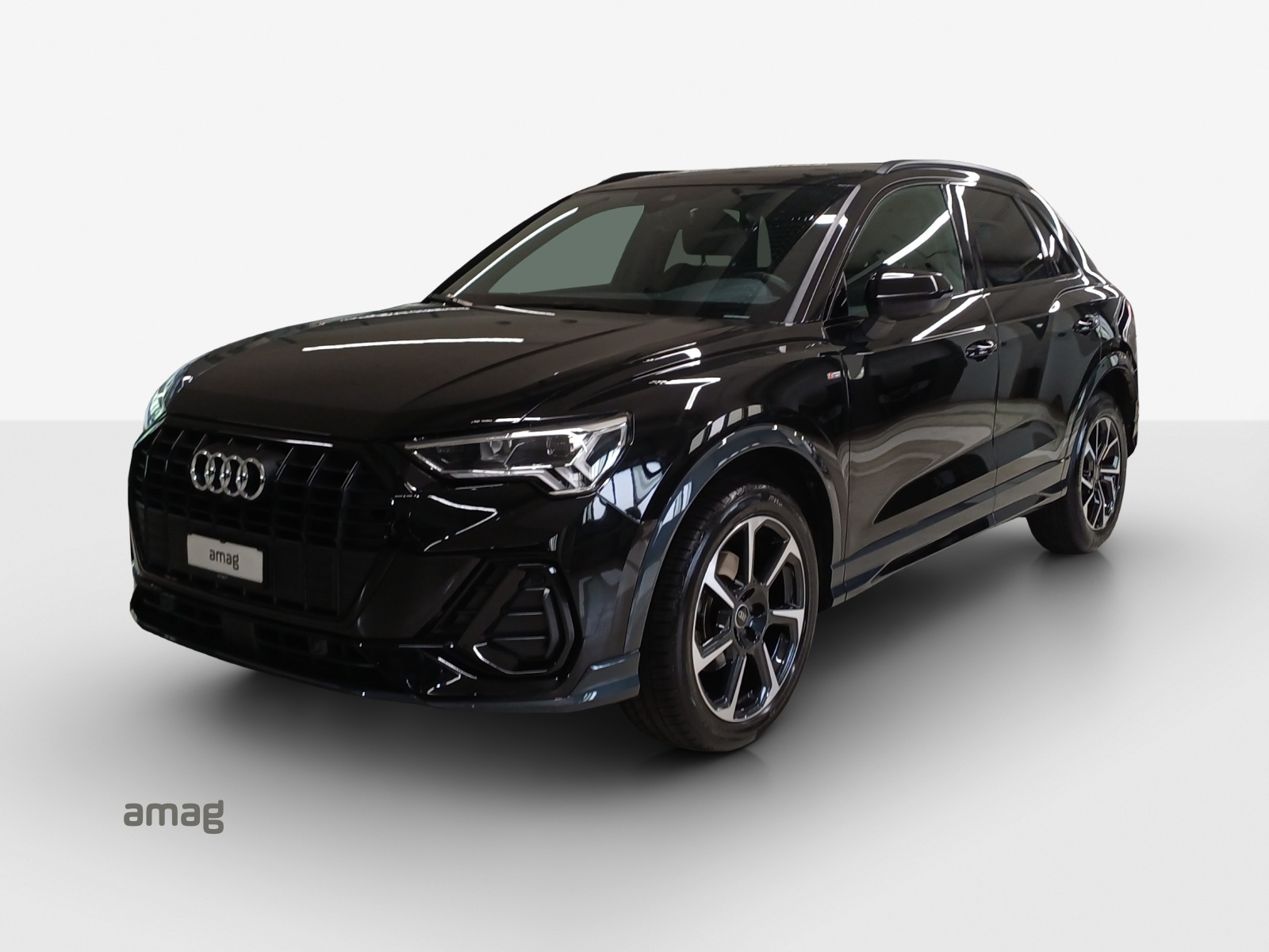 AUDI Q3 35 TFSI S line Attraction S-tronic-image-0
