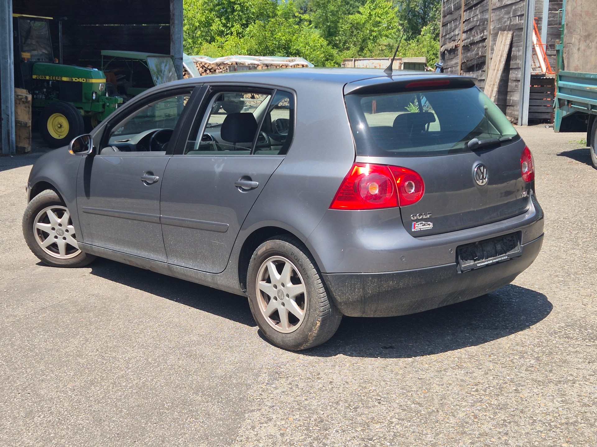 VW Golf 5 Benzin Automat Klima AHK-image-3