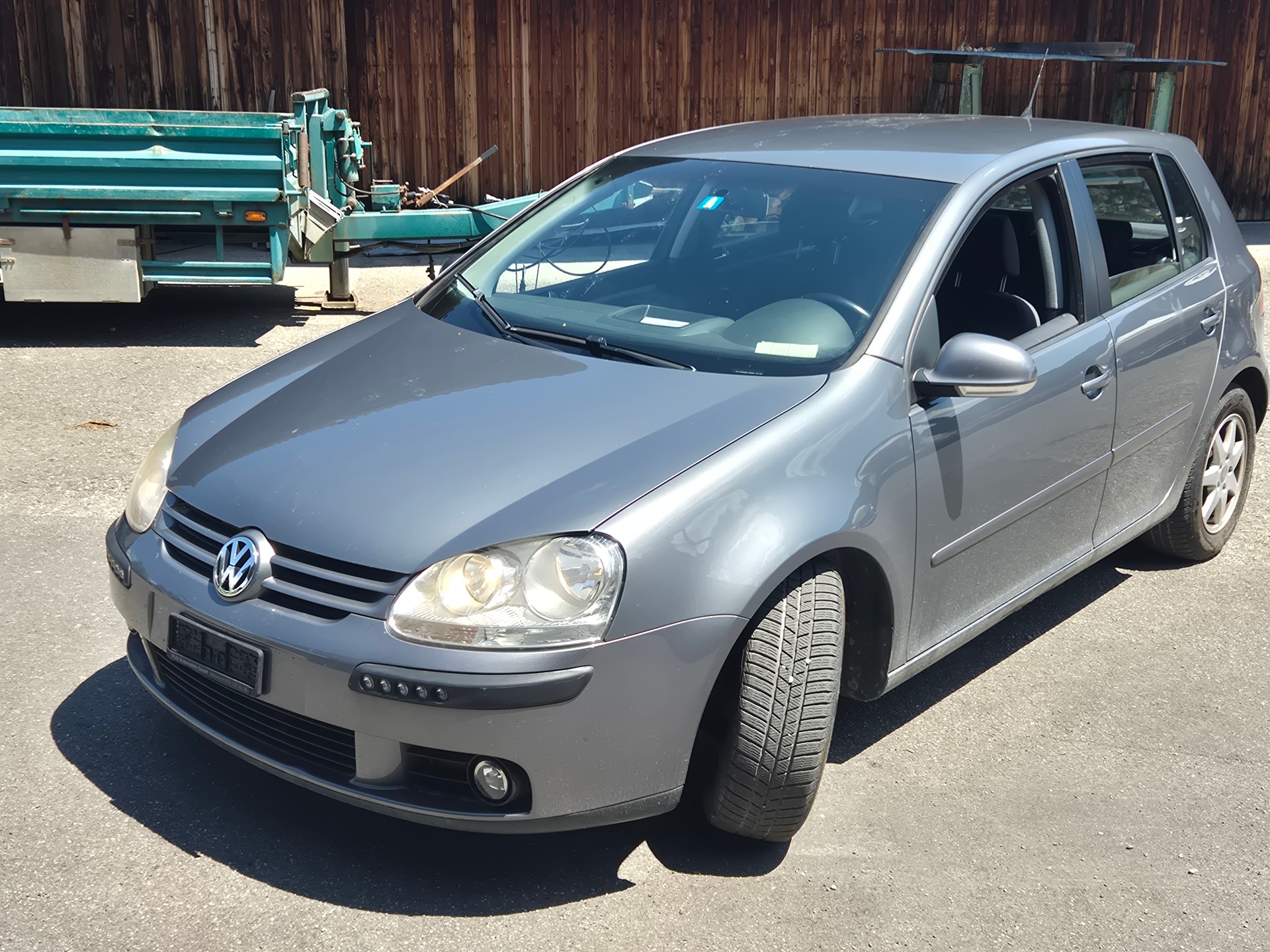 VW Golf 5 Benzin Automat Klima AHK-image-5
