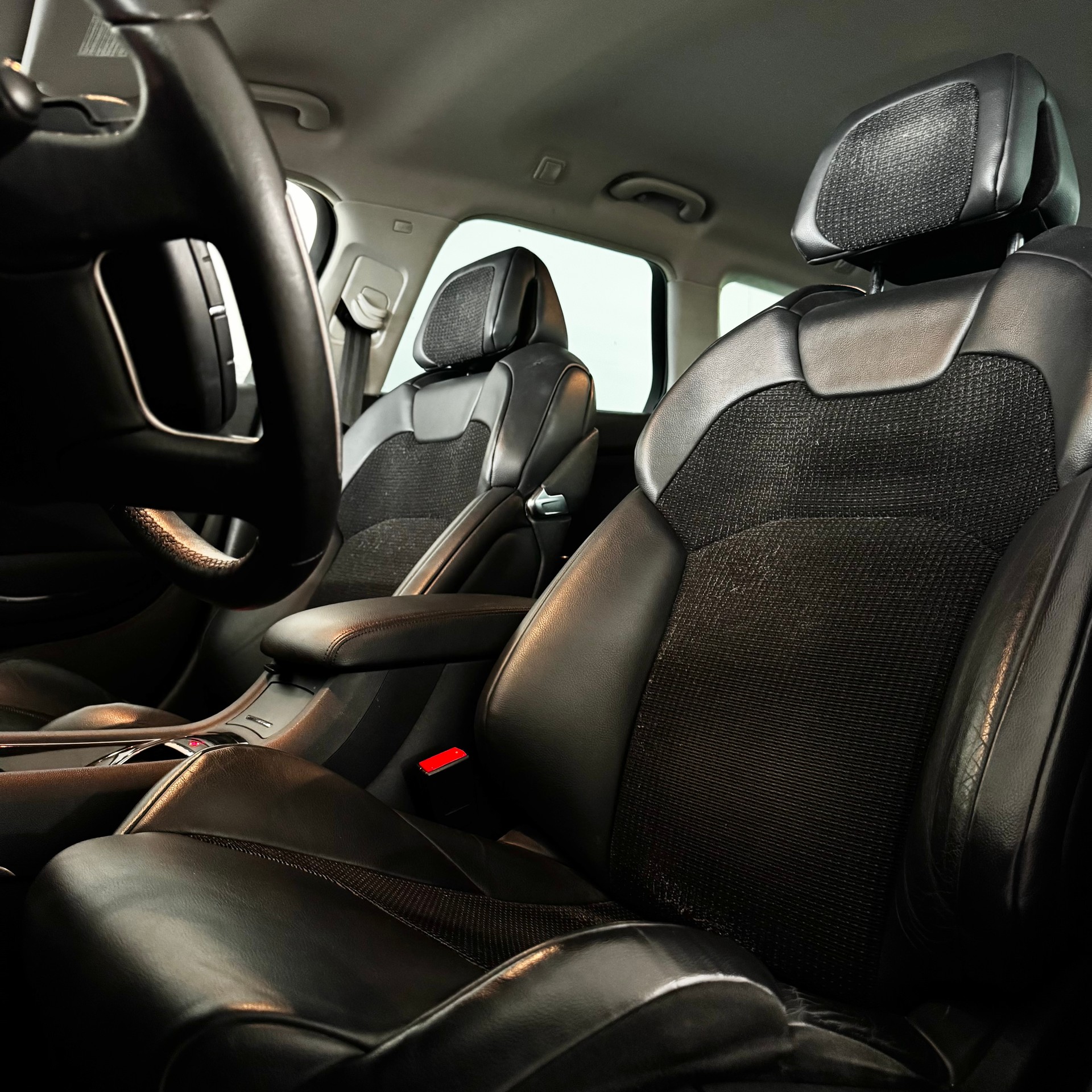CITROEN C5 Tourer 1.6 Turbo Dynamique Automatic-image-12