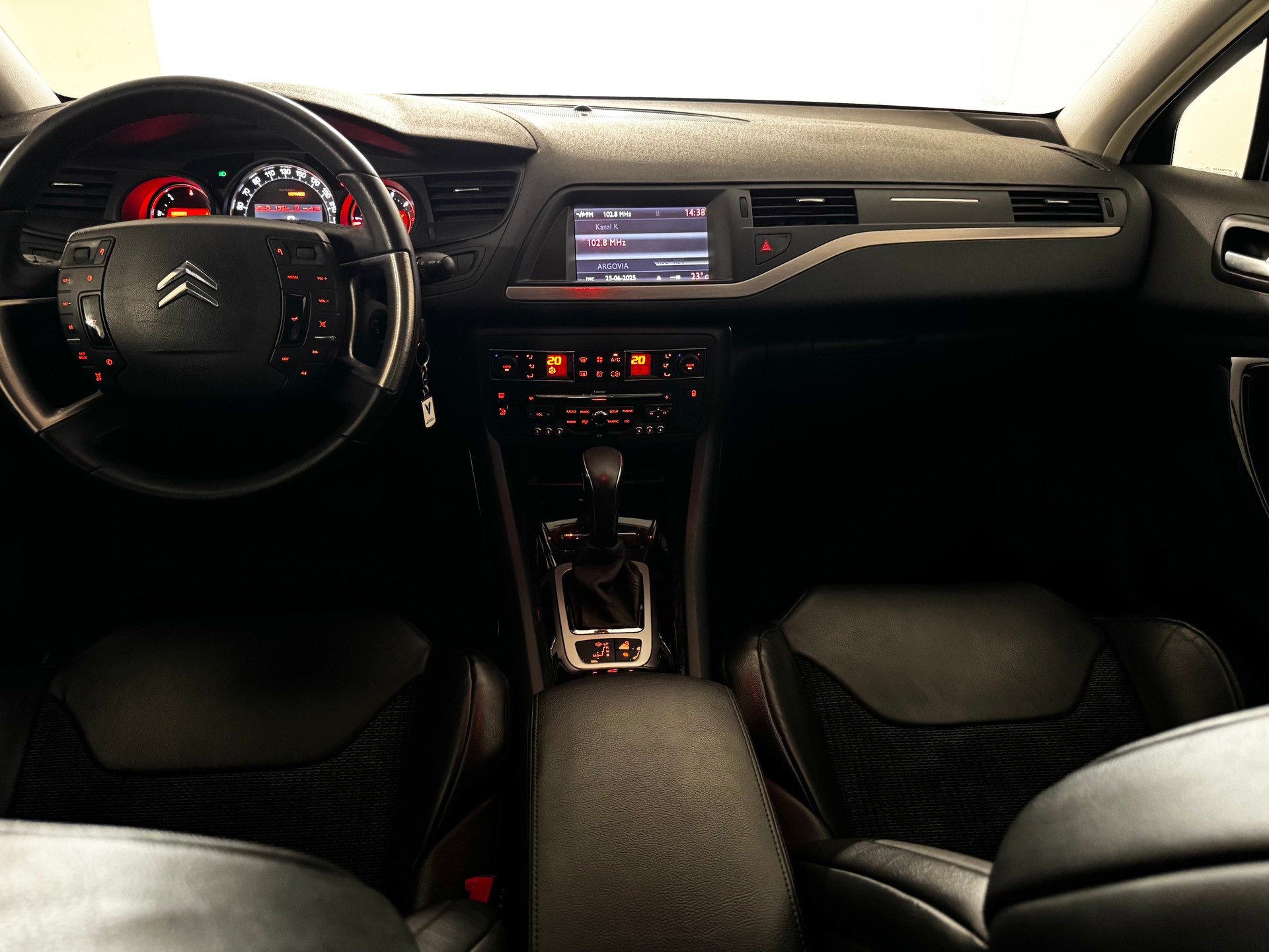 CITROEN C5 Tourer 1.6 Turbo Dynamique Automatic-image-7