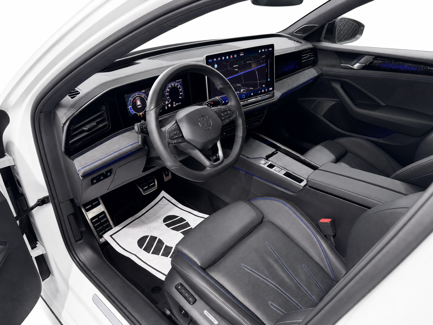 VW Passat Variant 2.0 TDI evo R-Line 4 Motion DSG * Panorama-Glasdach * Standheizung * Volle Austattung * AHK * Leder *-image-8