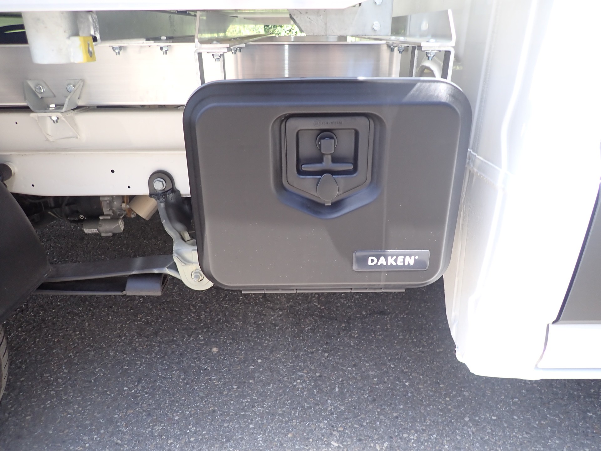 MAN TGE 3.160 4x4 3-Seitenkipper-image-8