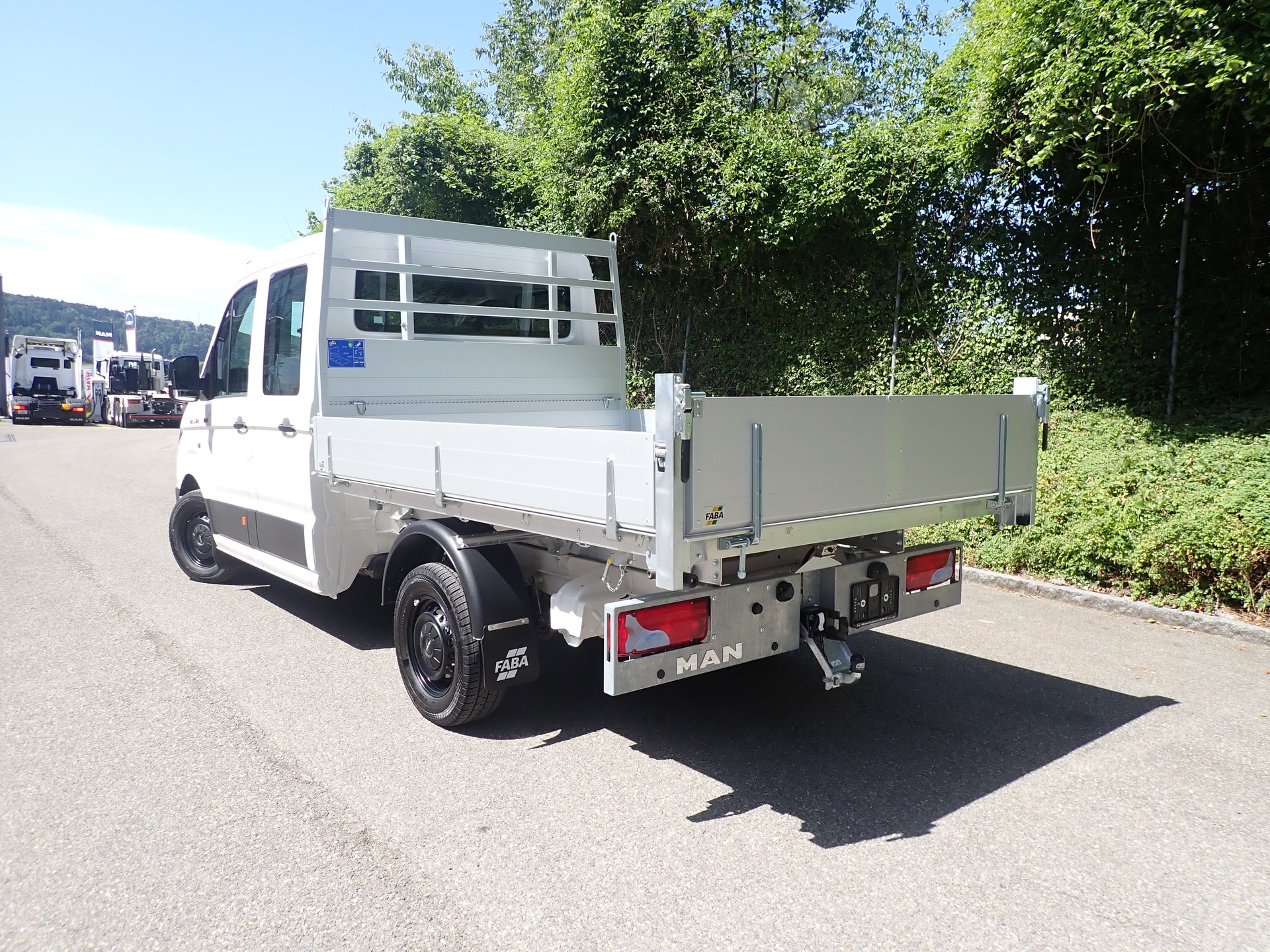 MAN TGE 3.160 4x4 3-Seitenkipper-showroom-element-3