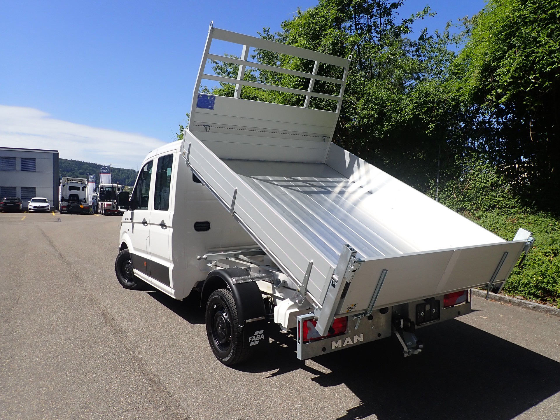 MAN TGE 3.160 4x4 3-Seitenkipper-image-7