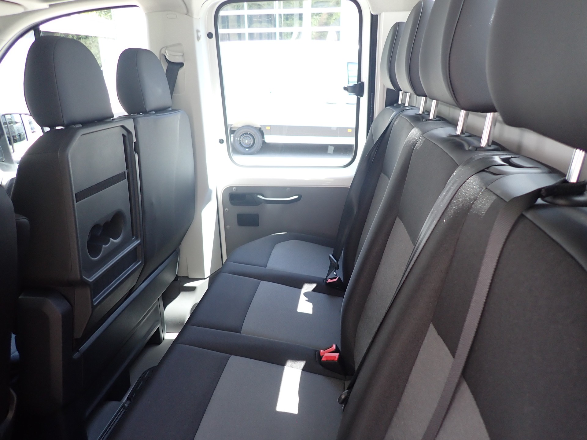 MAN TGE 3.160 4x4 3-Seitenkipper-image-11