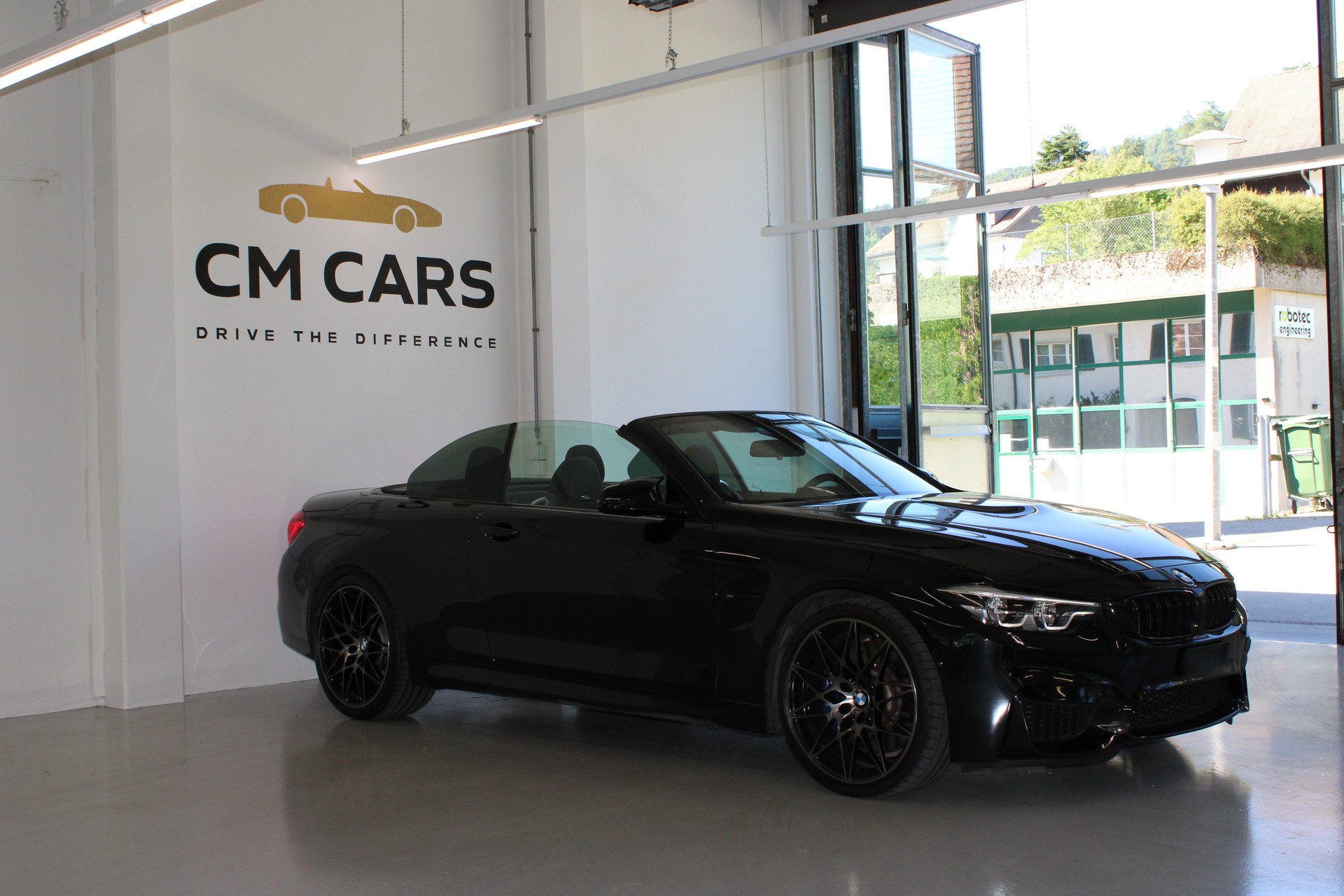 BMW M4 Cabriolet Competition-image-3