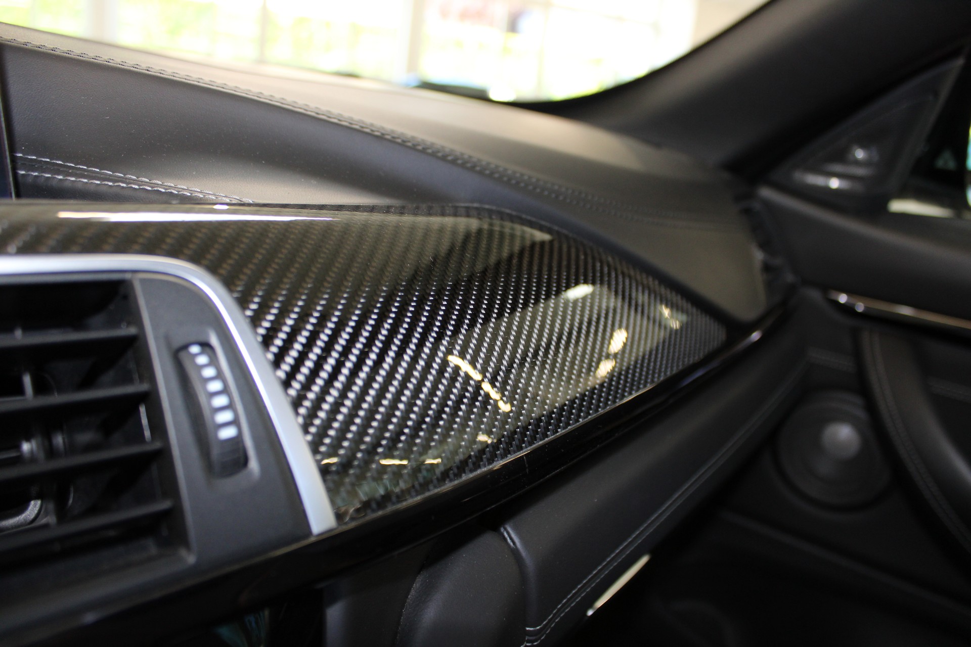 BMW M4 Cabriolet Competition-image-14