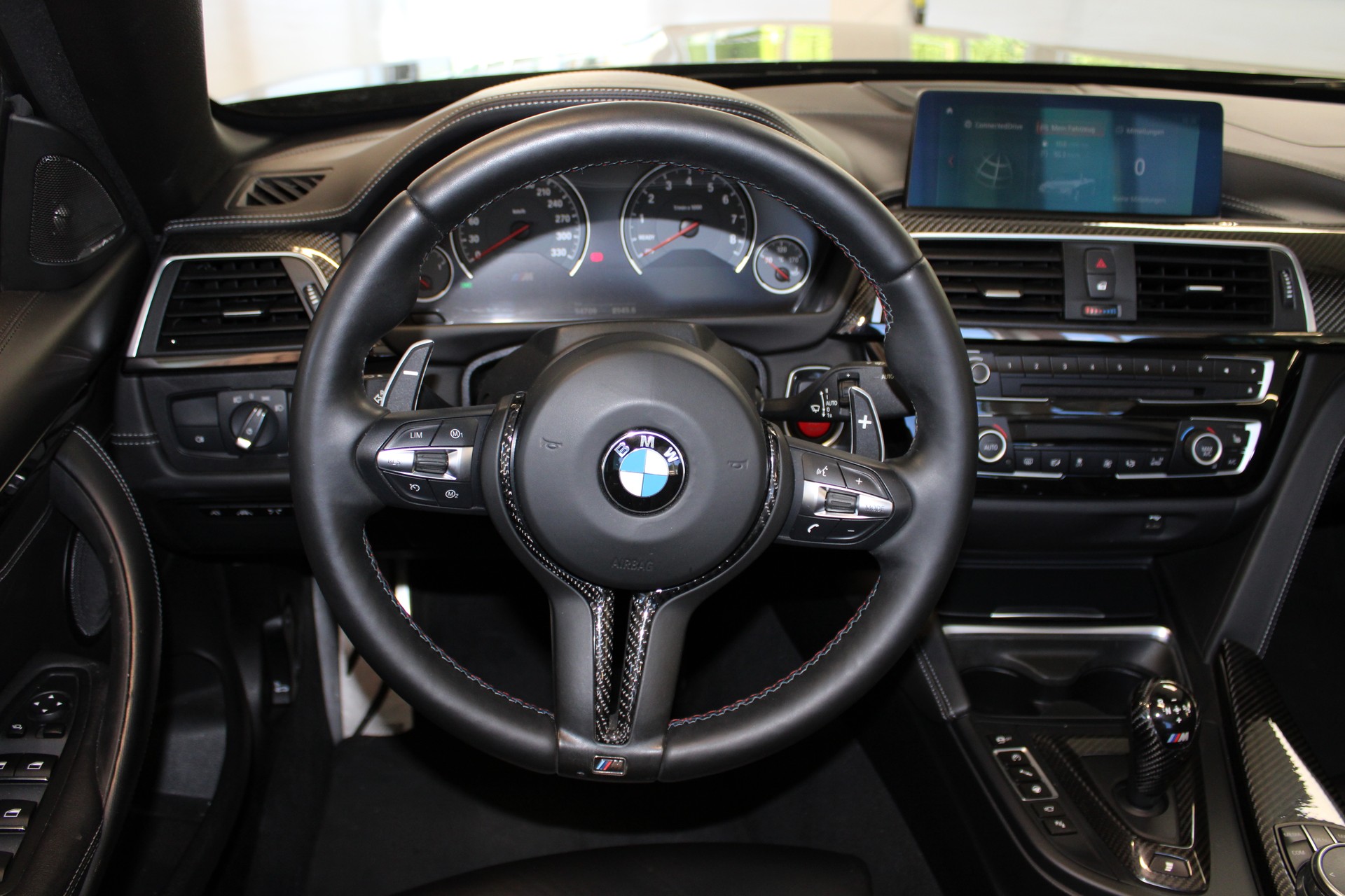 BMW M4 Cabriolet Competition-image-10