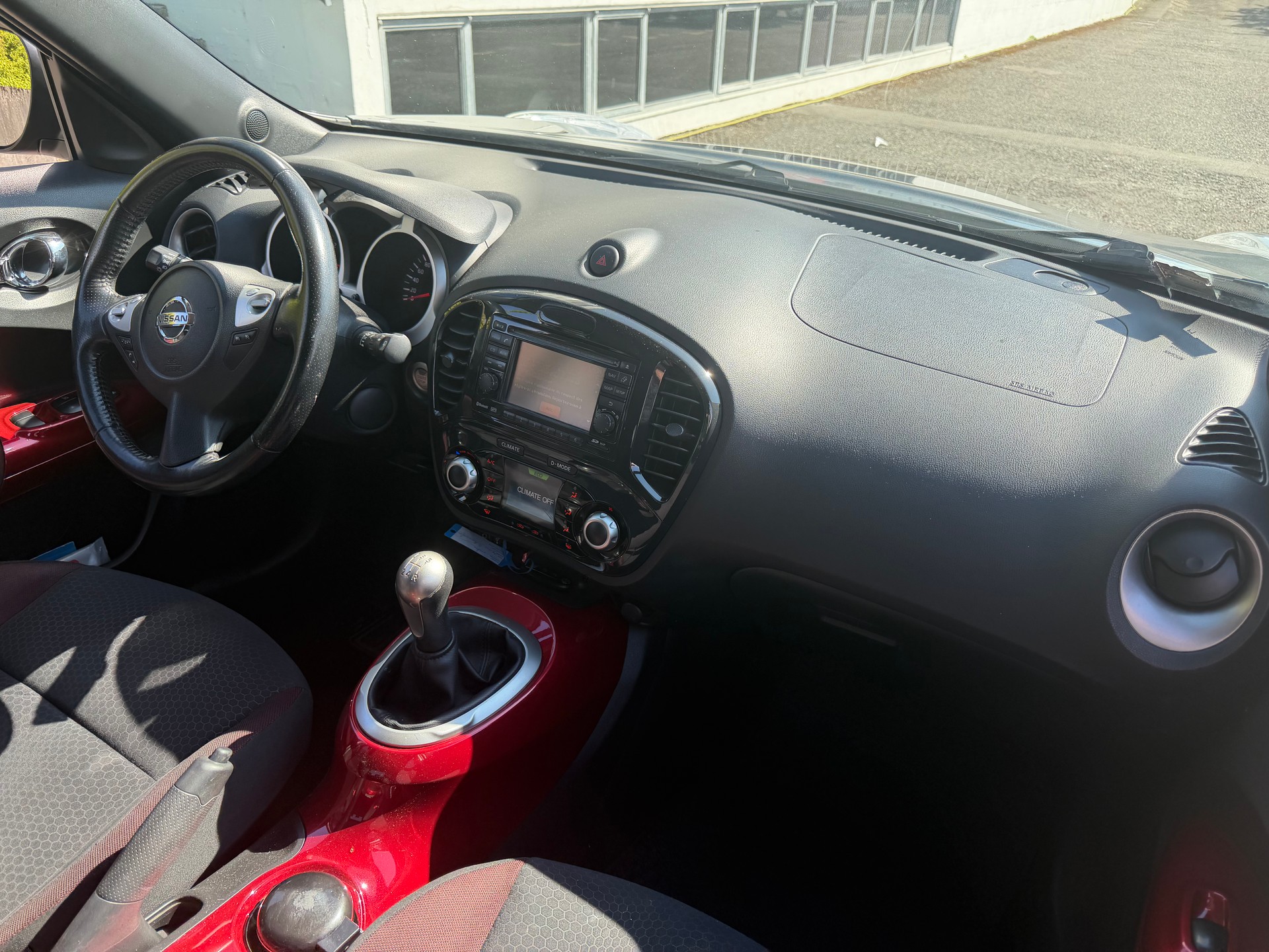 NISSAN Juke 1.6 tekna-image-3