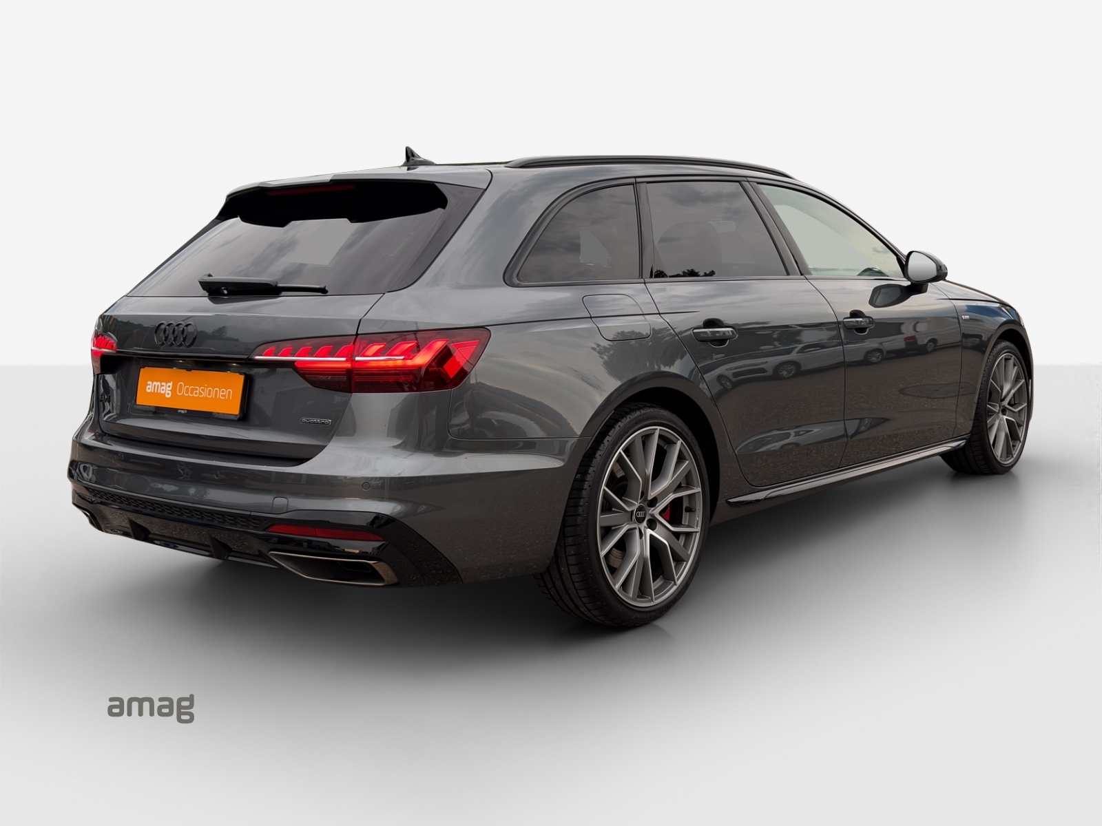 AUDI A4 Avant 45 TFSI S line S-tronic quattro-image-4