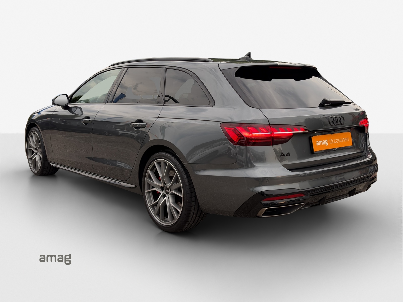 AUDI A4 Avant 45 TFSI S line S-tronic quattro-image-2