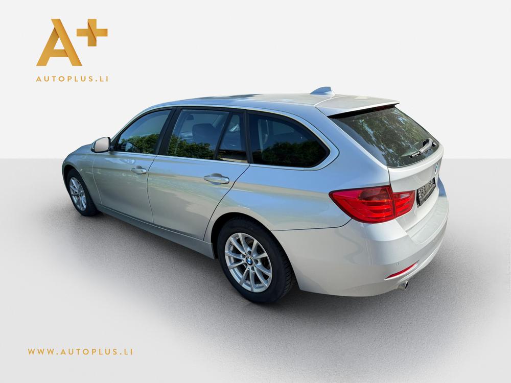BMW 320d xDrive Touring Steptronic-image-4