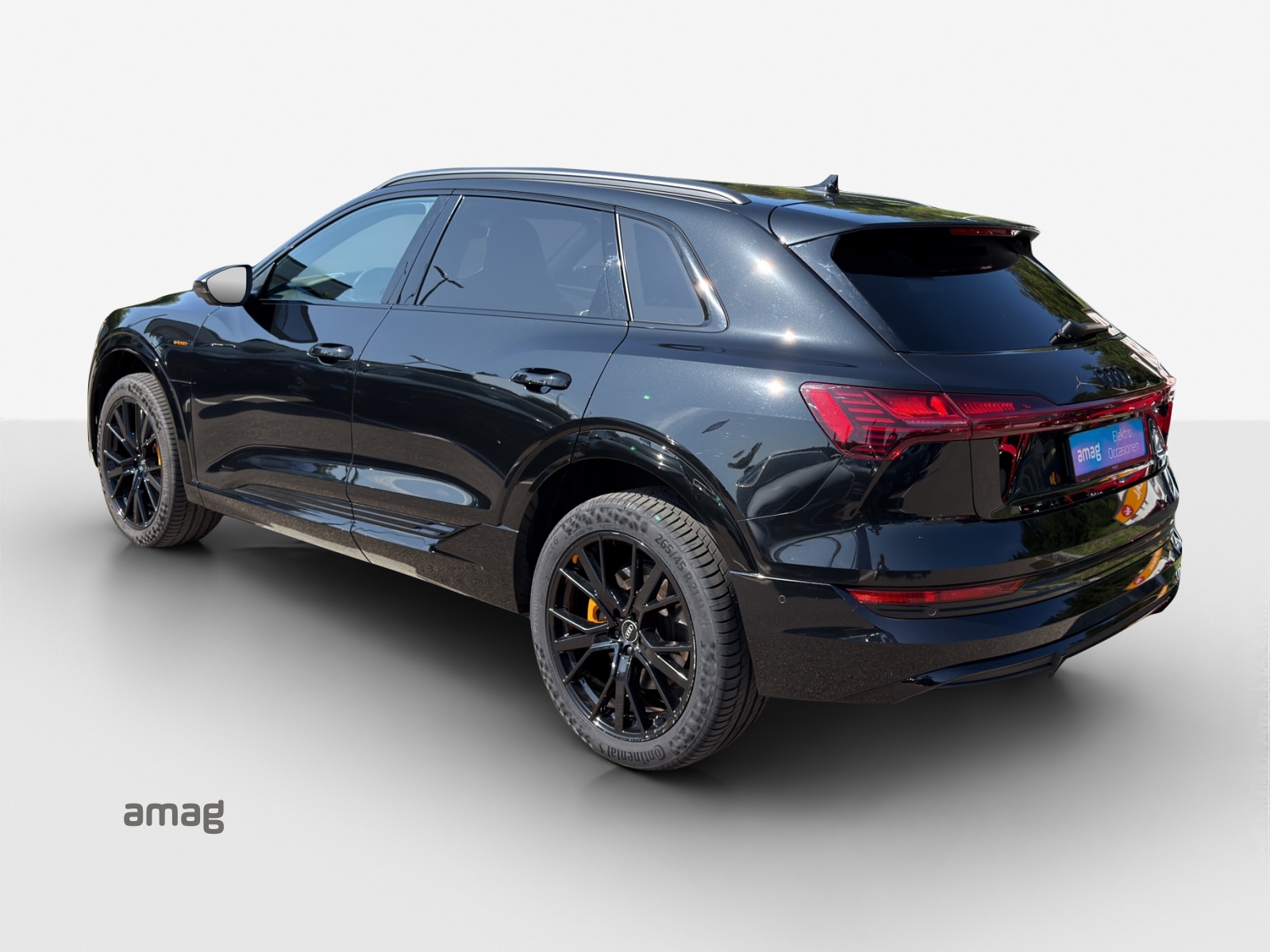 AUDI e-tron 55 S Line Black Edition quattro-image-2
