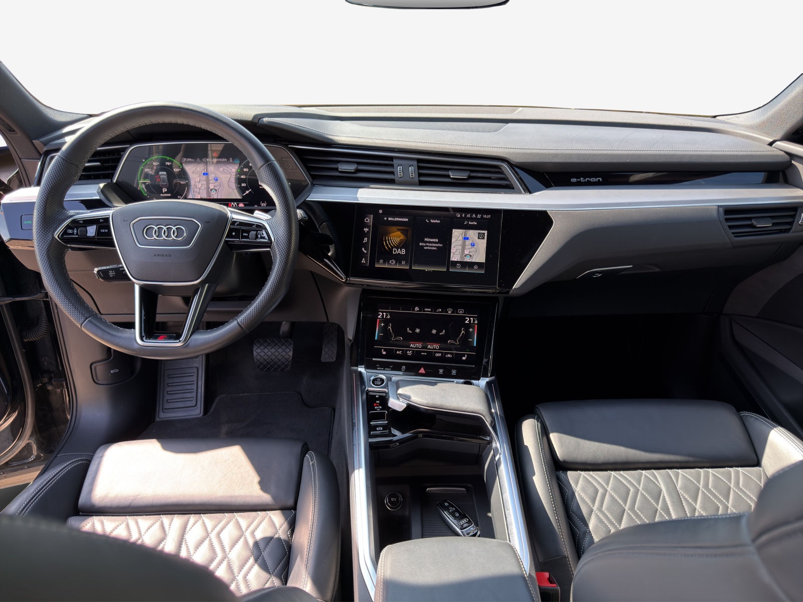 AUDI e-tron 55 S Line Black Edition quattro-image-8