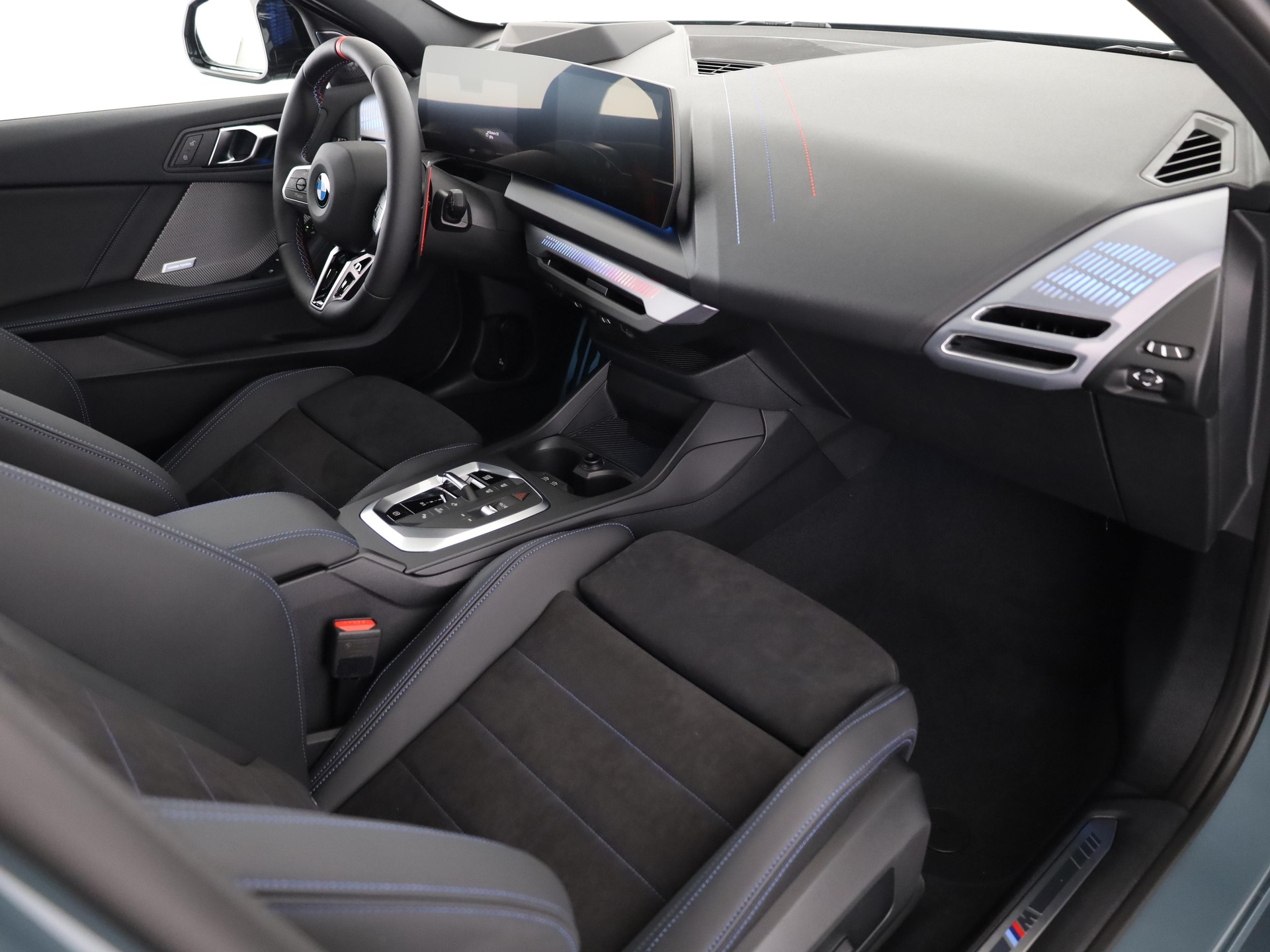 BMW M135i xDrive-image-13