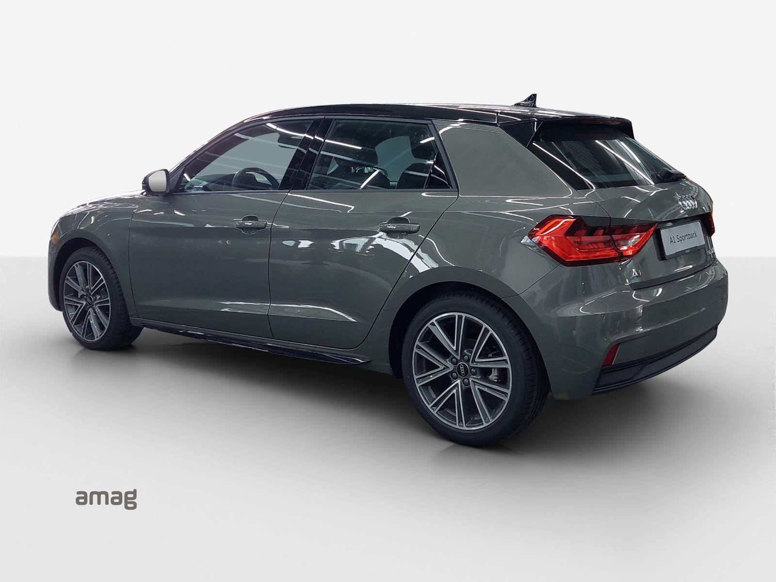 AUDI A1 Sportback 30 TFSI Attraction S-tronic-image-2