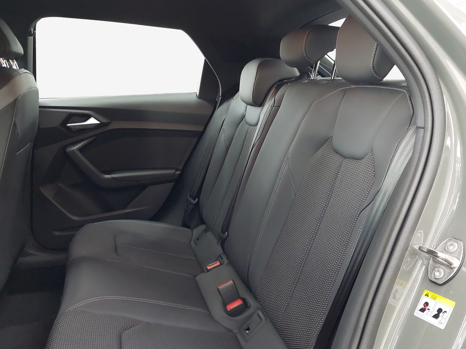 AUDI A1 Sportback 30 TFSI Attraction S-tronic-image-11