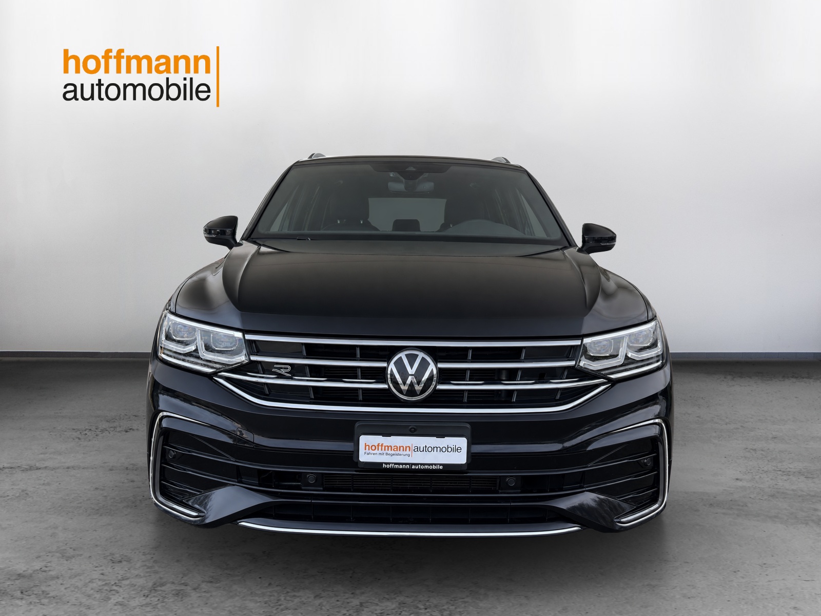 VW Tiguan 2.0TSI R-Line 4Motion DSG-showroom-element-1