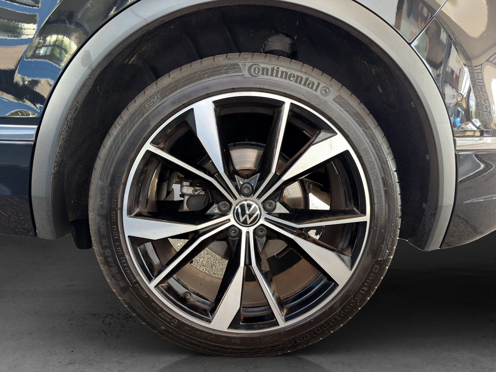 VW Tiguan 2.0TSI R-Line 4Motion DSG-image-13