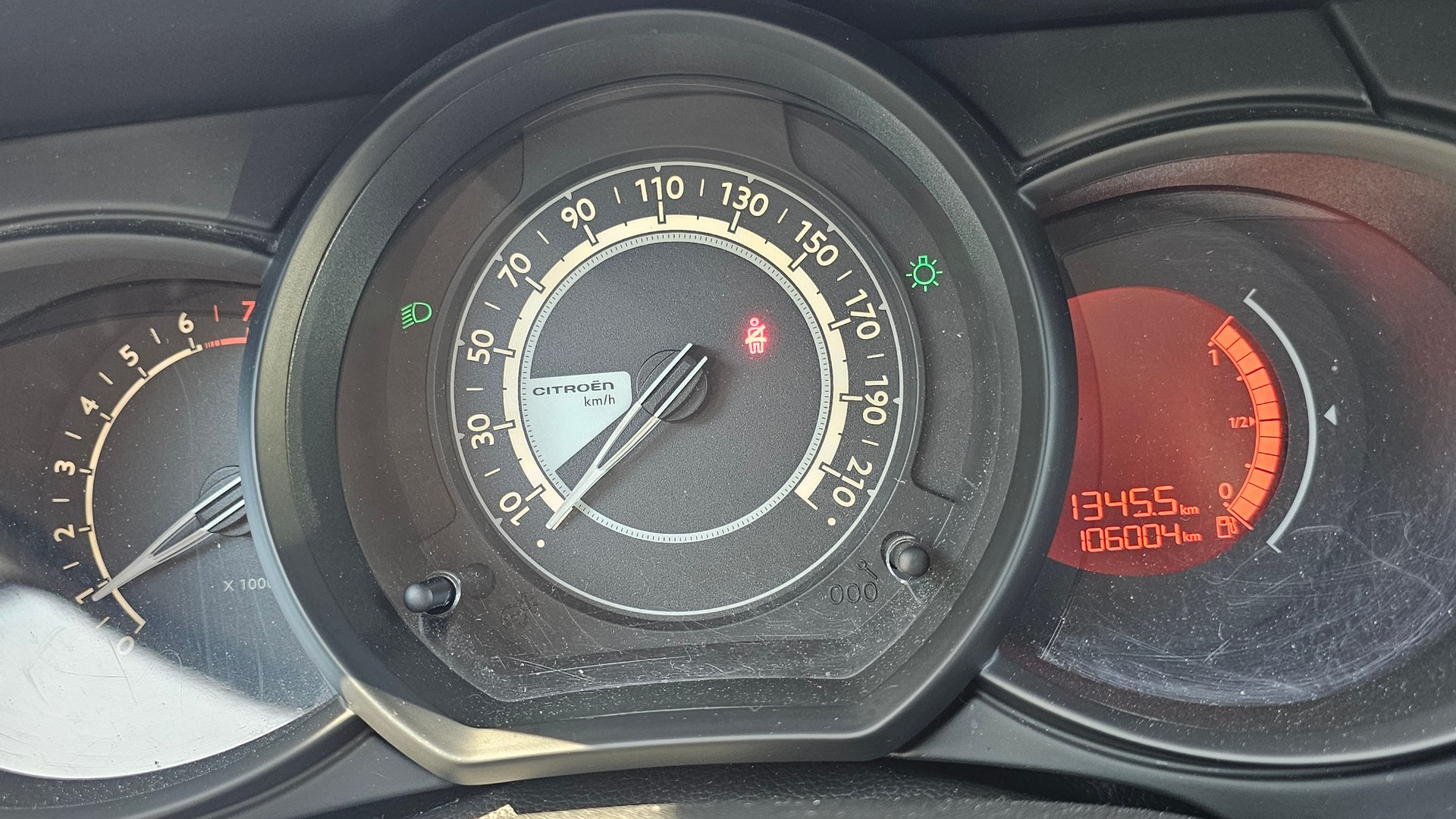 CITROEN C3 1.0i Attraction-image-7