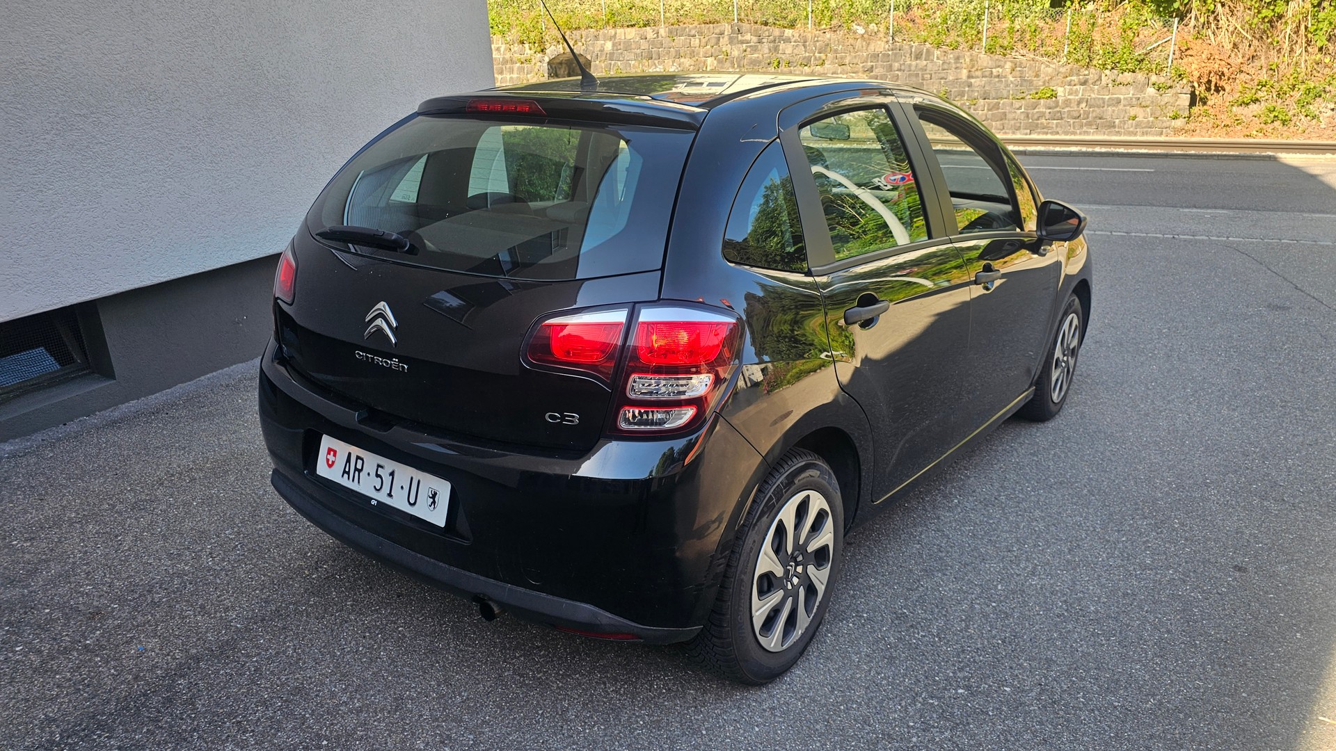 CITROEN C3 1.0i Attraction-image-2