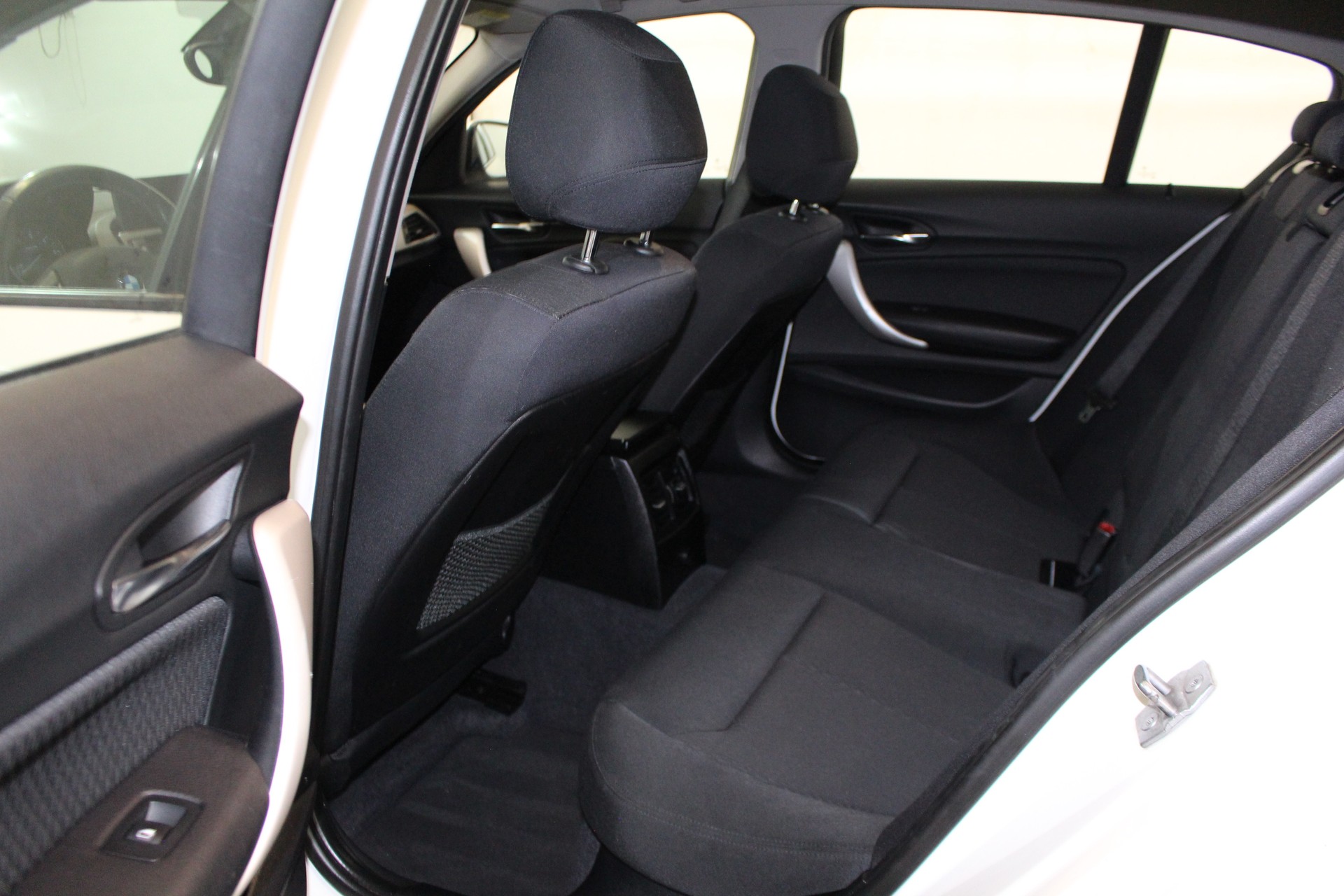 BMW 116d-image-7