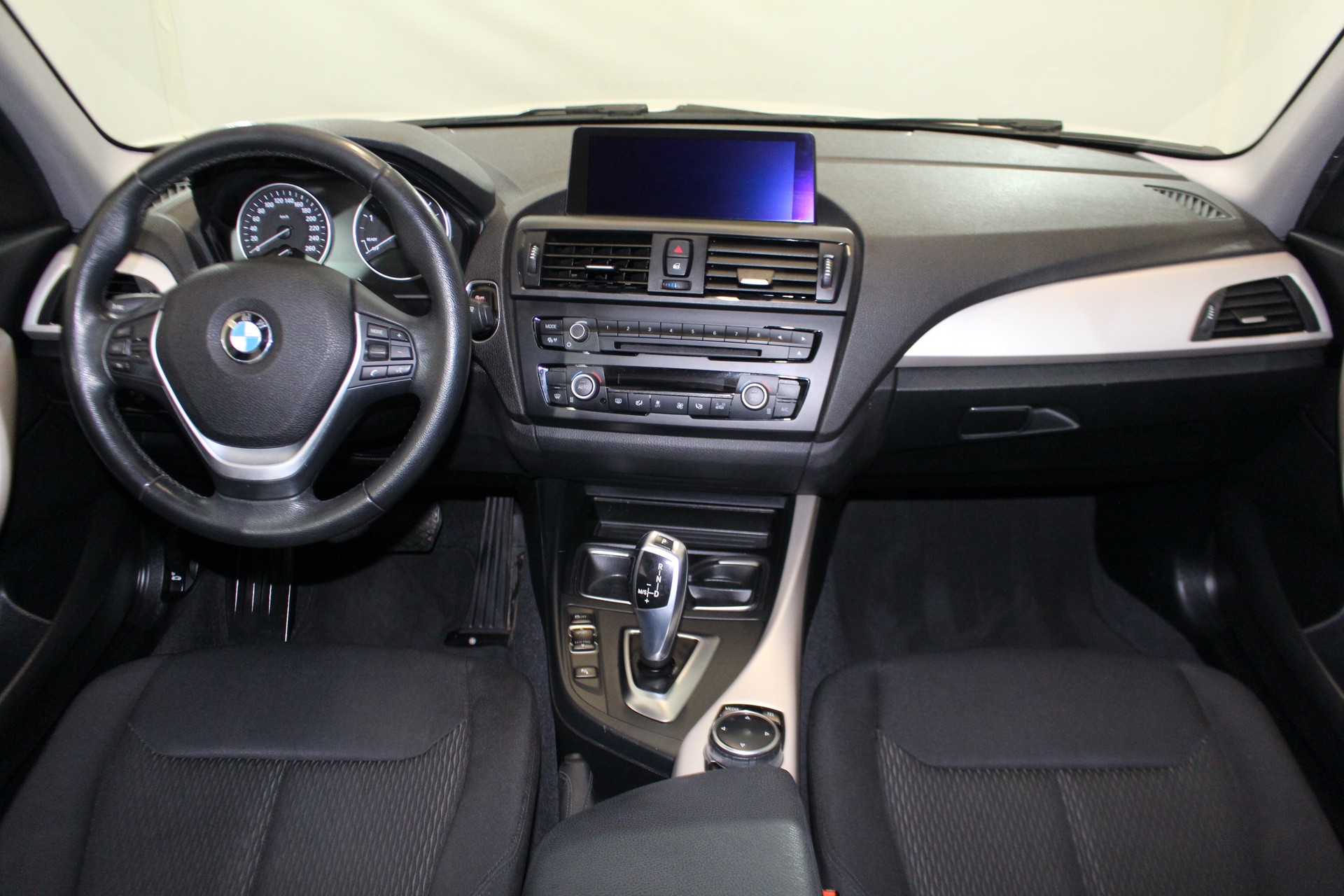 BMW 116d-image-12