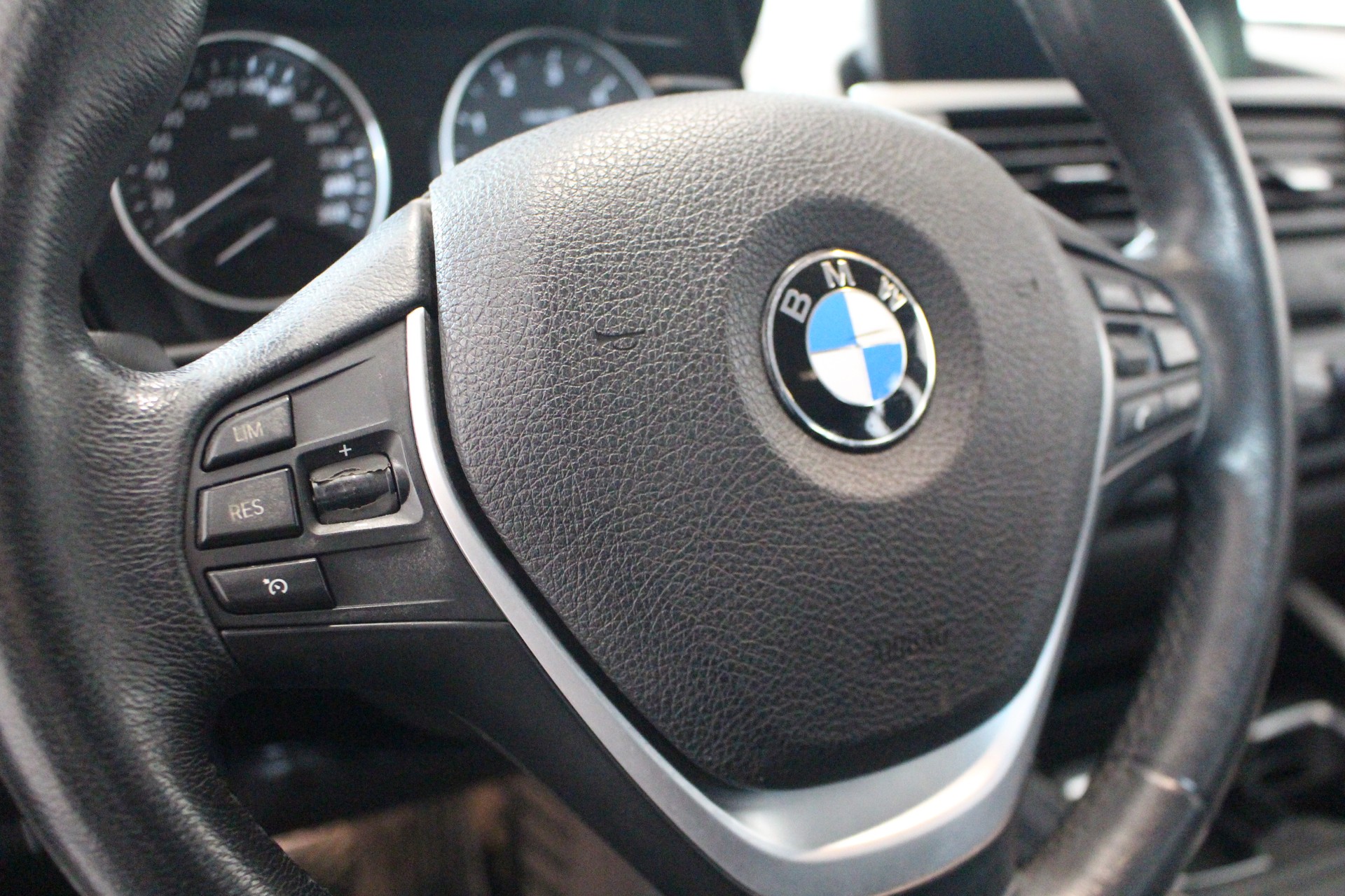 BMW 116d-image-13