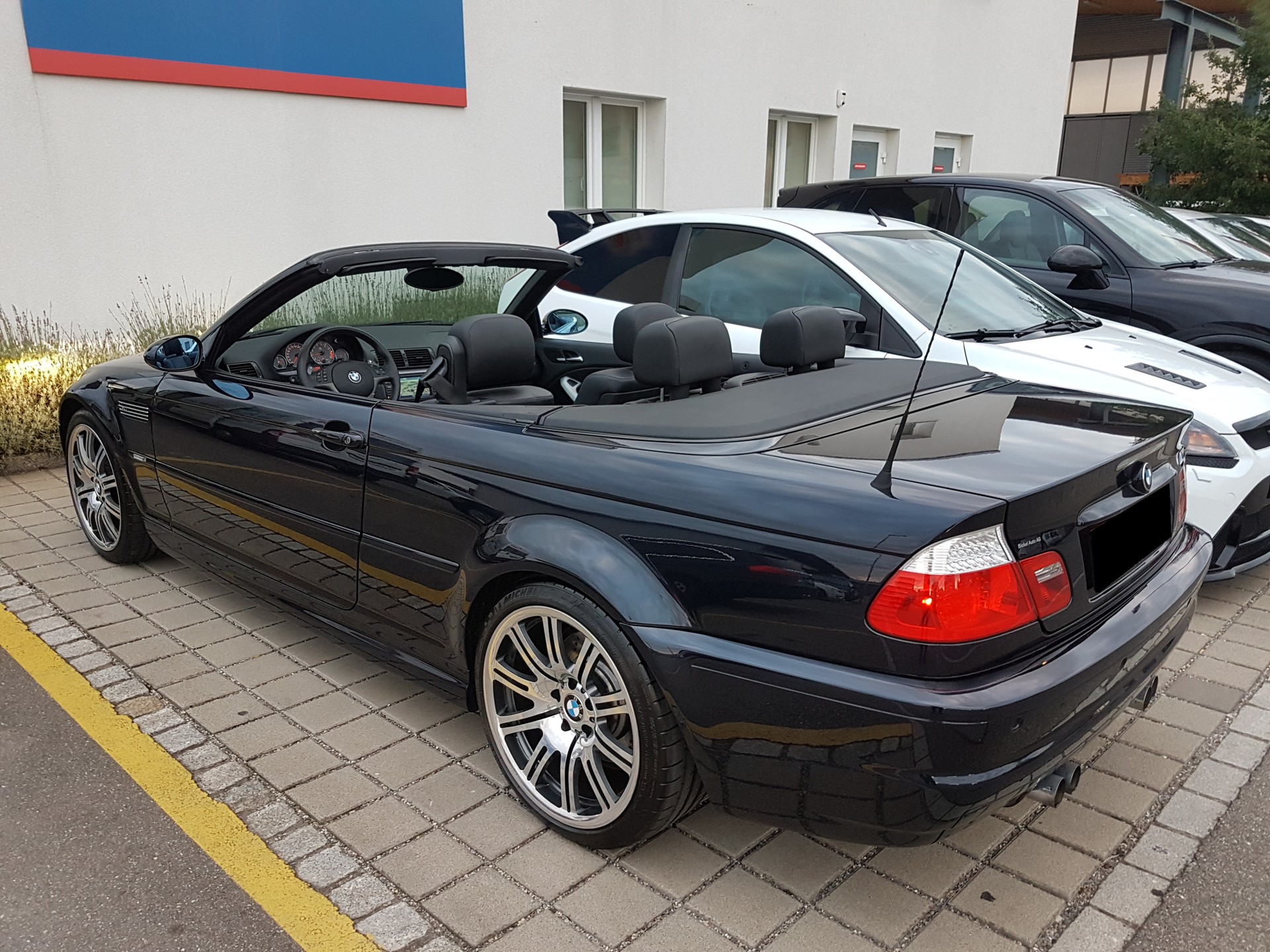 BMW M3 Cabriolet-image-2