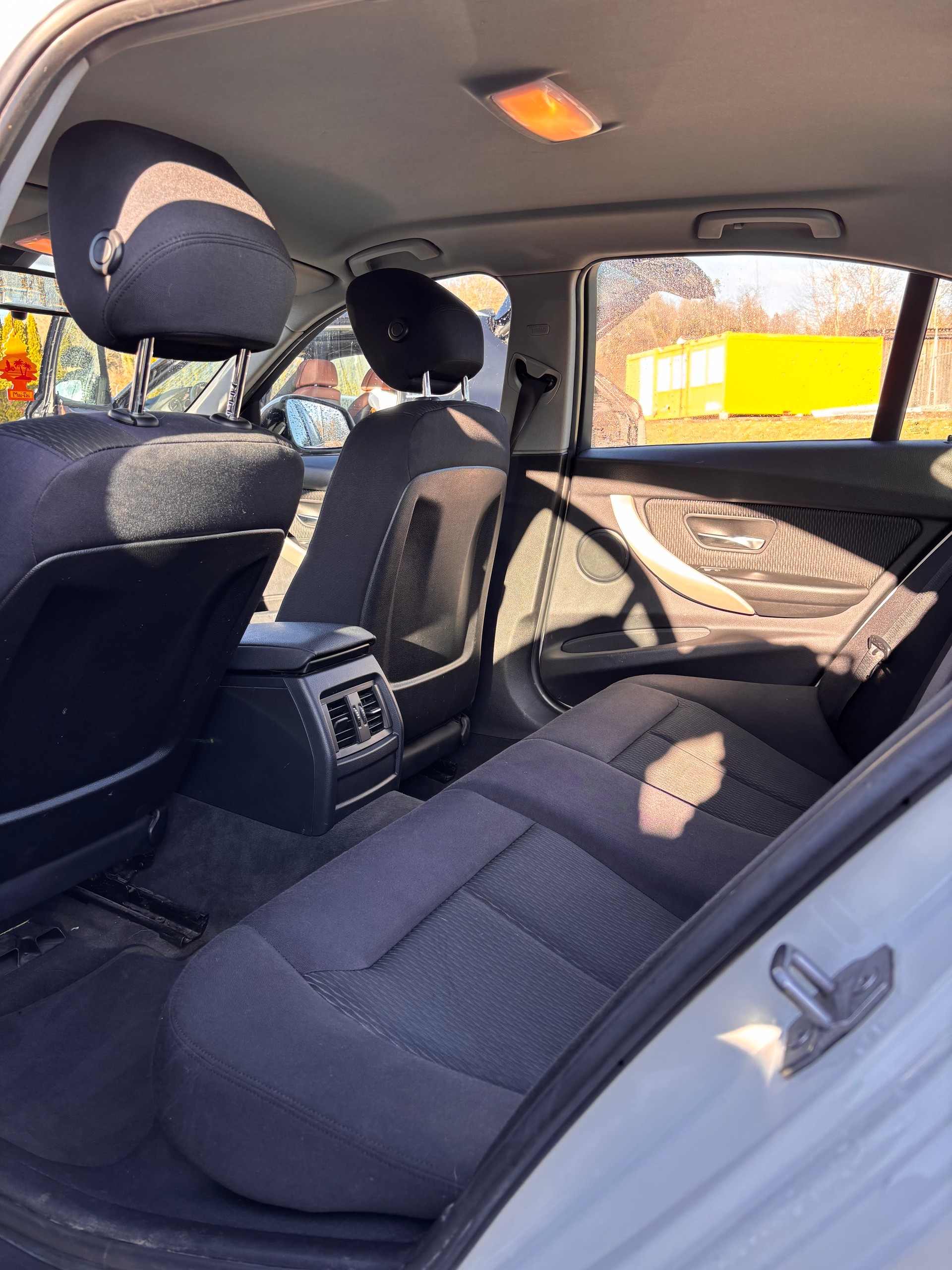 BMW 320d EfficD Edition-image-4