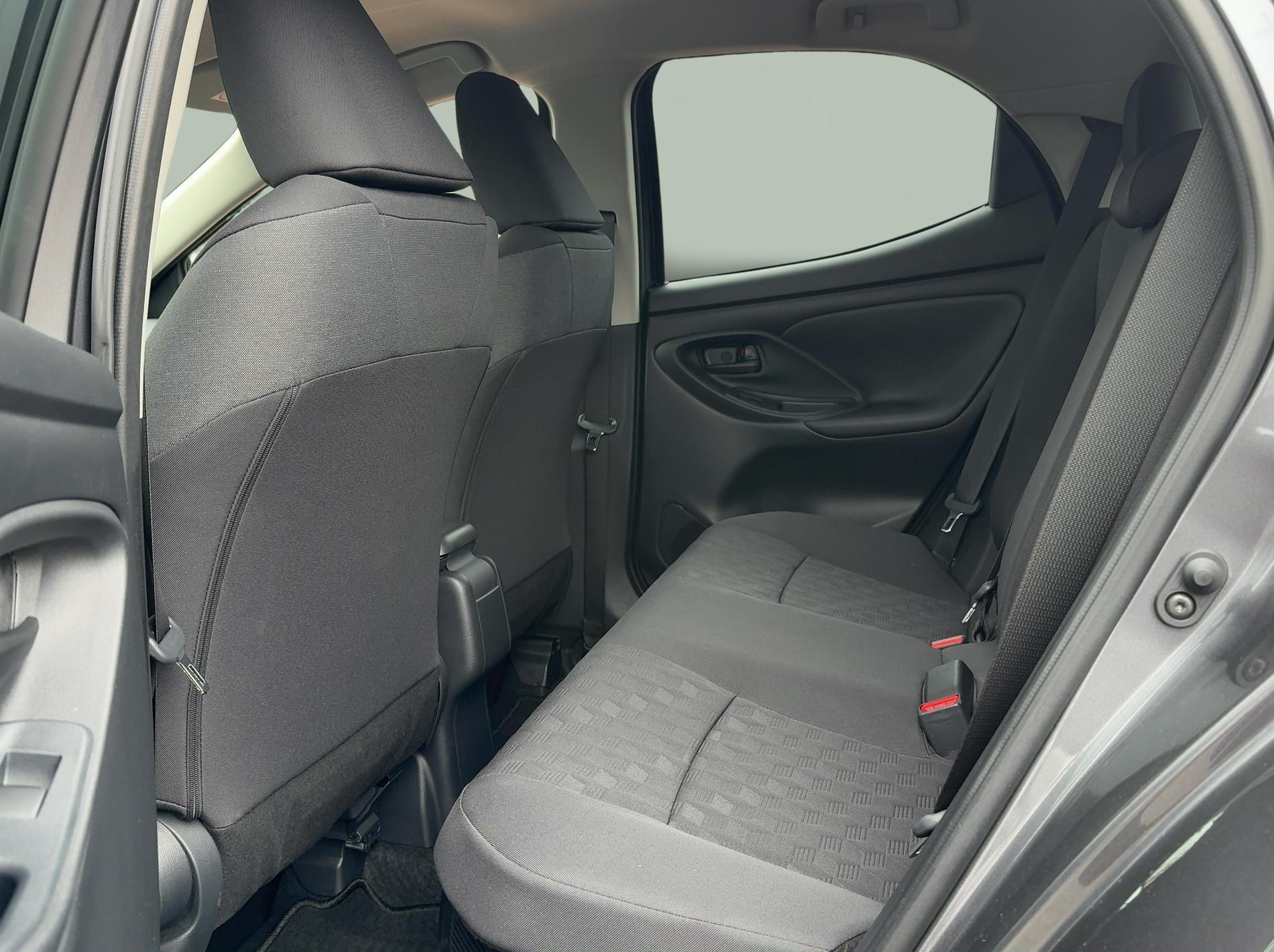 TOYOTA Yaris 1.5 VVT-i HSD Trend-image-10