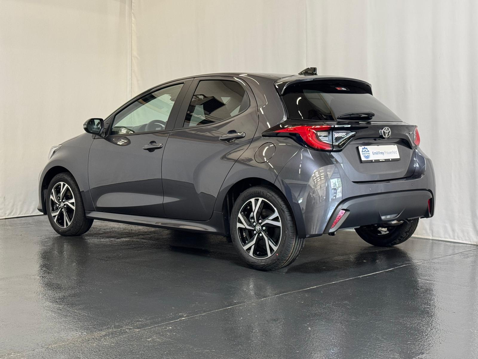 TOYOTA Yaris 1.5 VVT-i HSD Trend-image-21