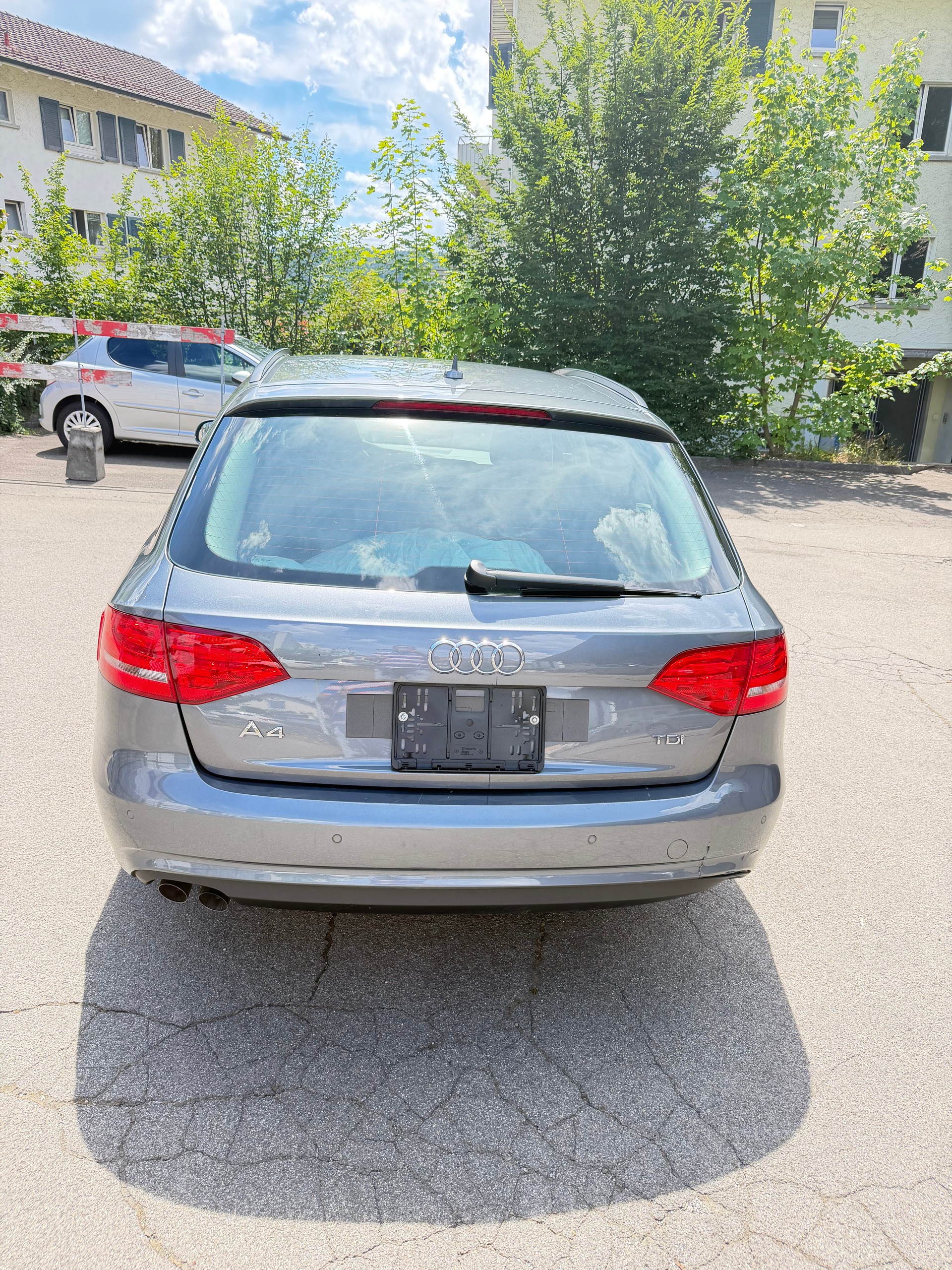 AUDI A4 Avant 2.0 TDI multitronic-image-2
