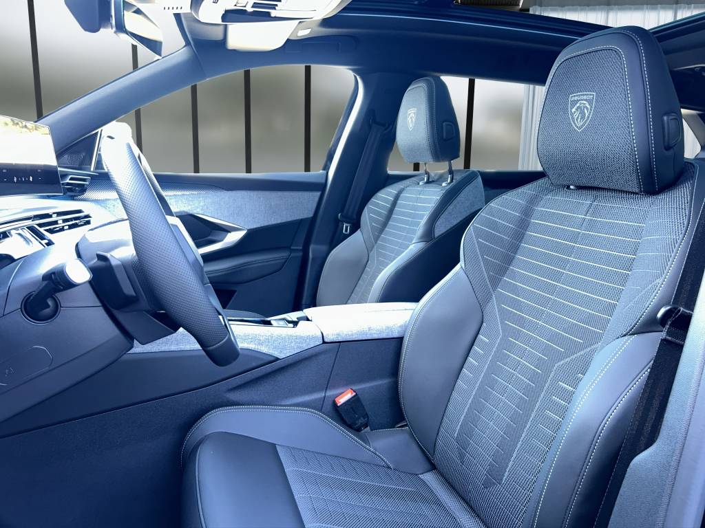 PEUGEOT 5008 145 Hybrid e-DCS6 GT-image-7