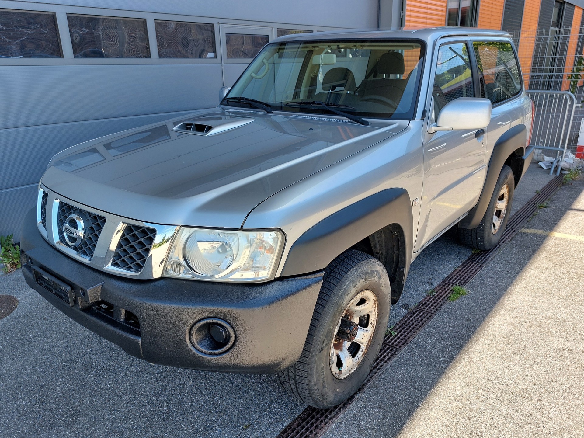 NISSAN 3.0 Di Comfort-image-0