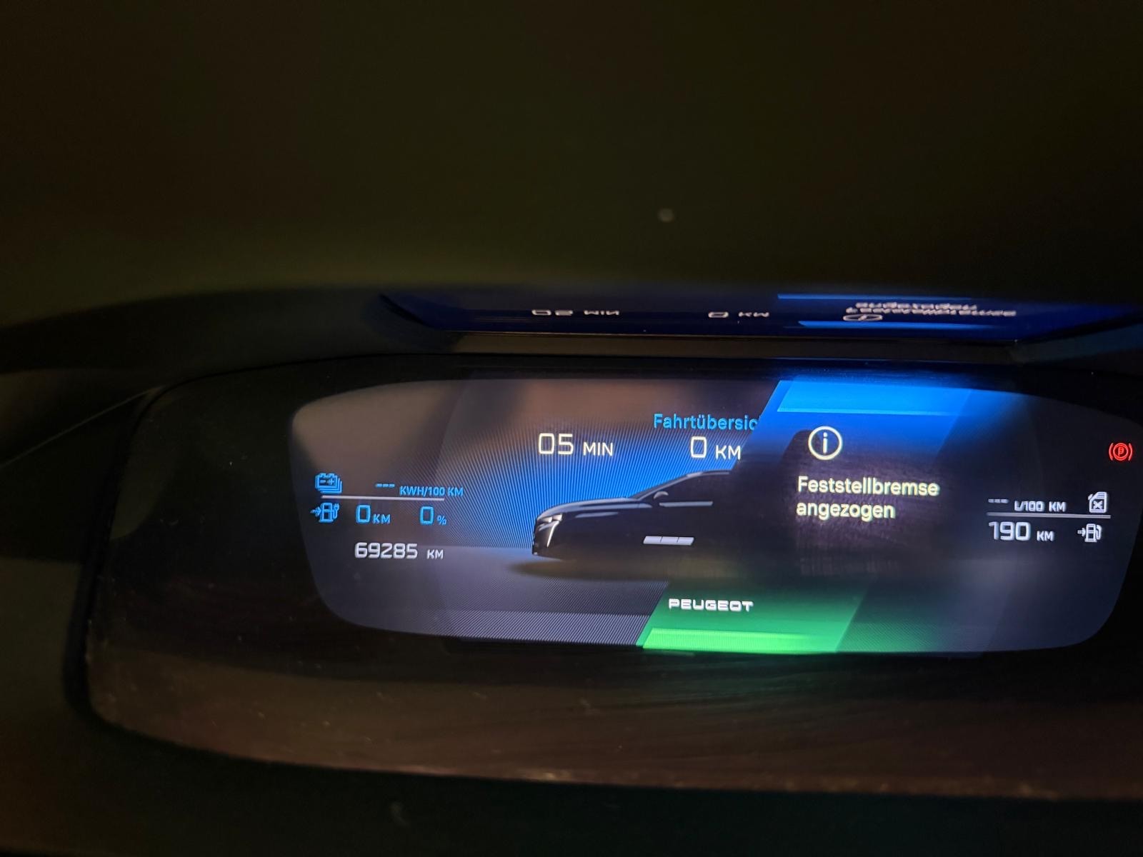 PEUGEOT 308 SW 1.6 PHEV 225 GT-image-15