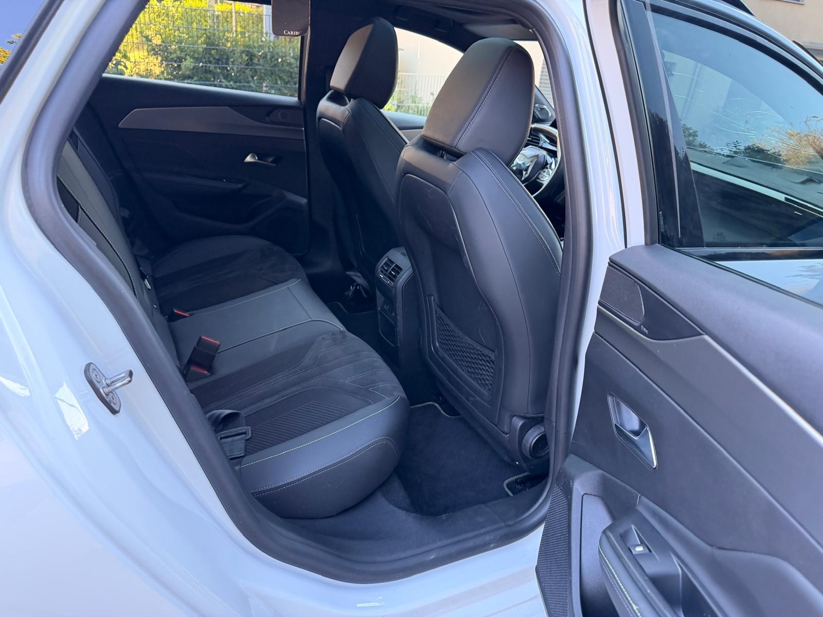 PEUGEOT 308 SW 1.6 PHEV 225 GT-image-11