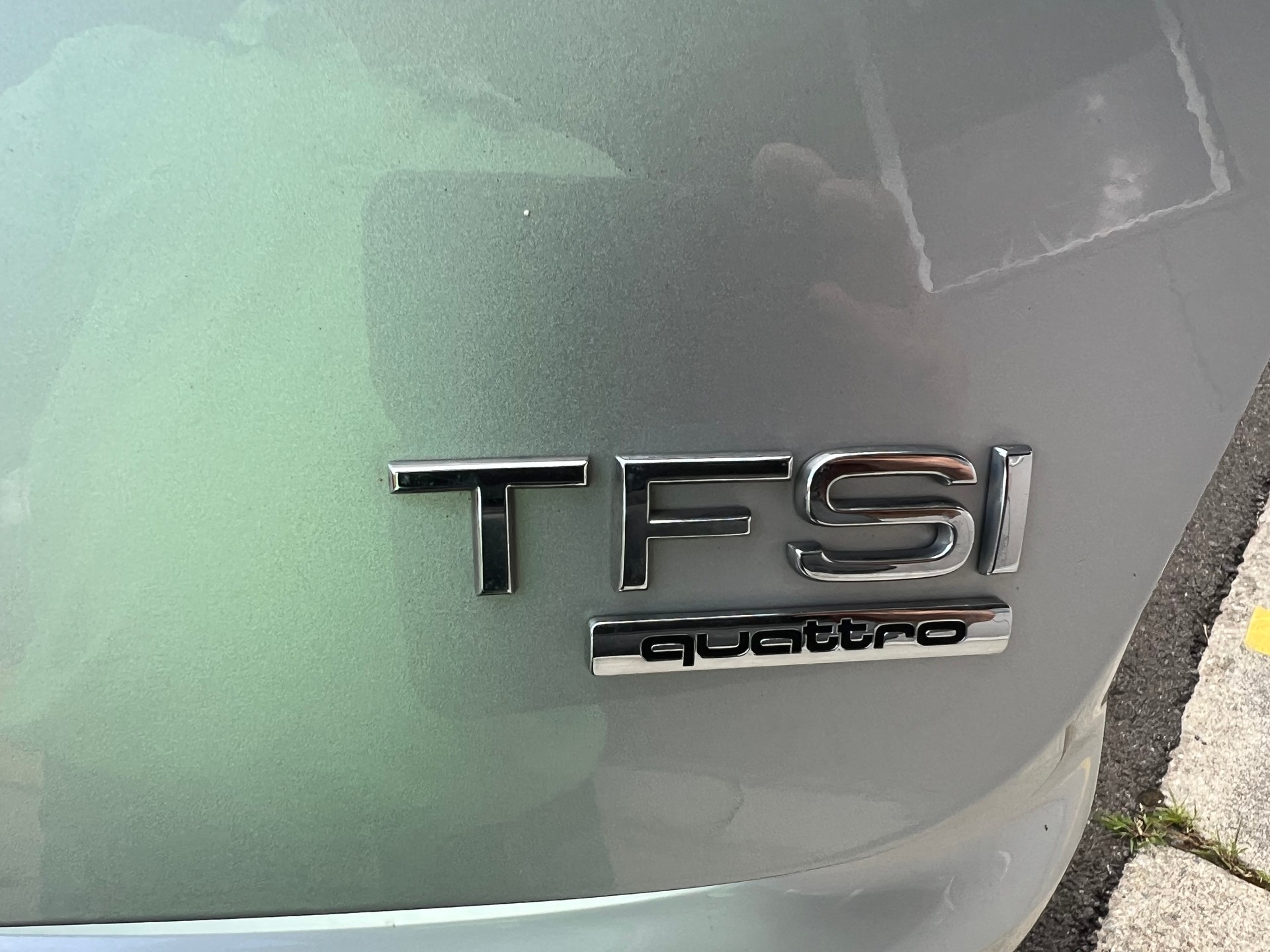 AUDI A3 Sportback 1.8 TFSI Ambition 4x4 *** Klima * Teilleder * Alufelgen ***-image-12