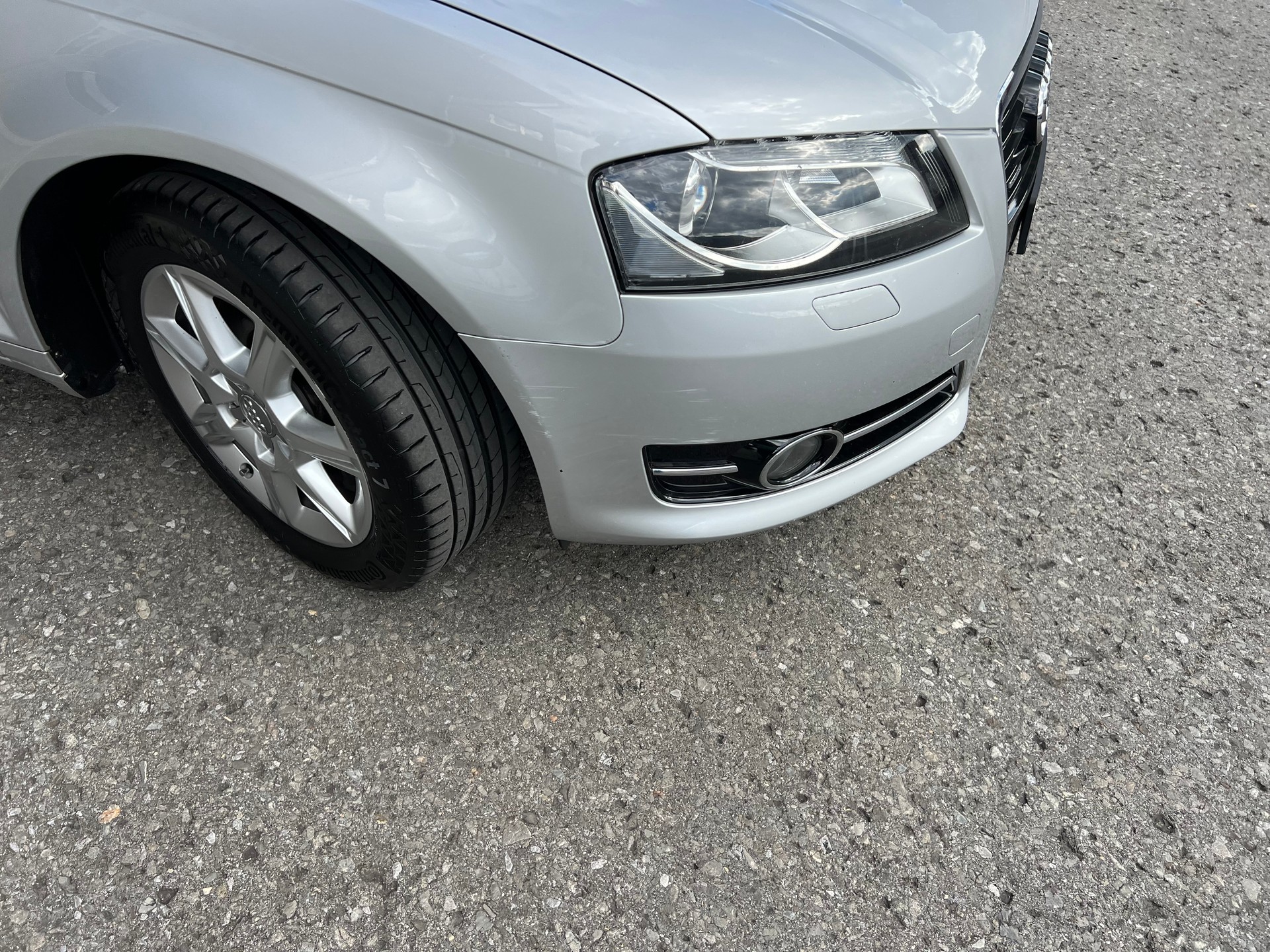 AUDI A3 Sportback 1.8 TFSI Ambition 4x4 *** Klima * Teilleder * Alufelgen ***-image-10