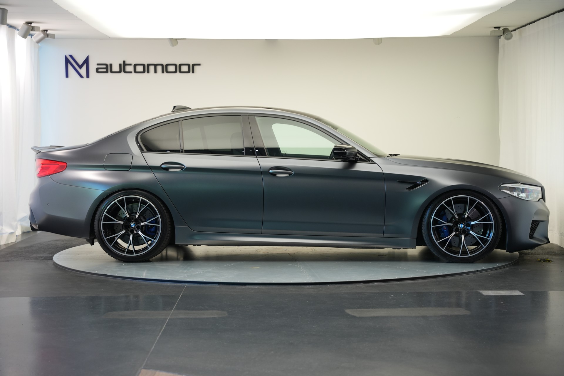 BMW M5 xDrive Competition Drivelogic *CH-Fahrzeug* *Frozen Grey*-image-3