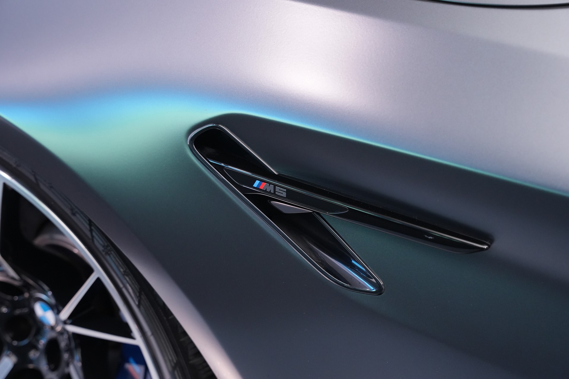 BMW M5 xDrive Competition Drivelogic *CH-Fahrzeug* *Frozen Grey*-image-48