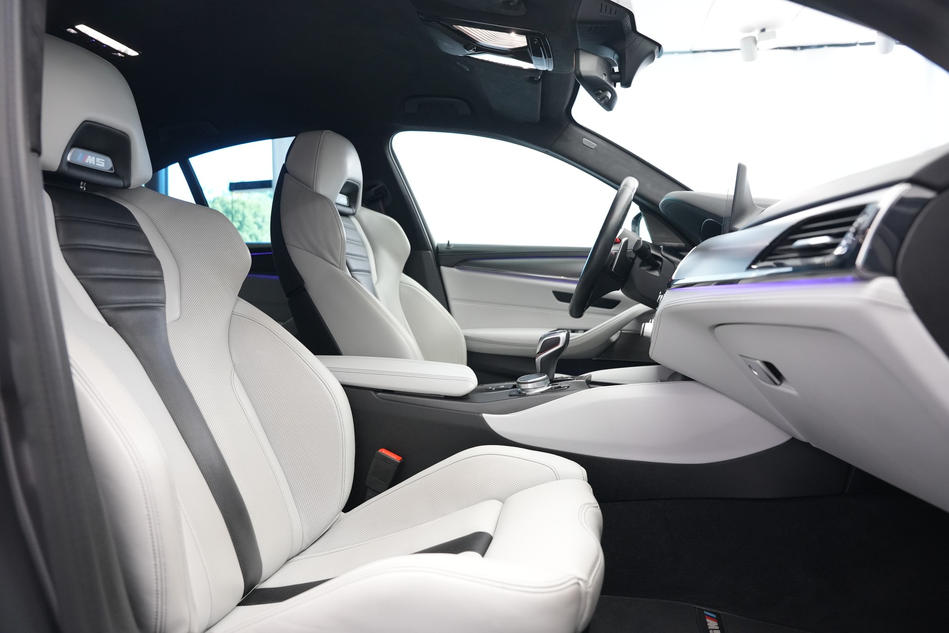 BMW M5 xDrive Competition Drivelogic *CH-Fahrzeug* *Frozen Grey*-image-13